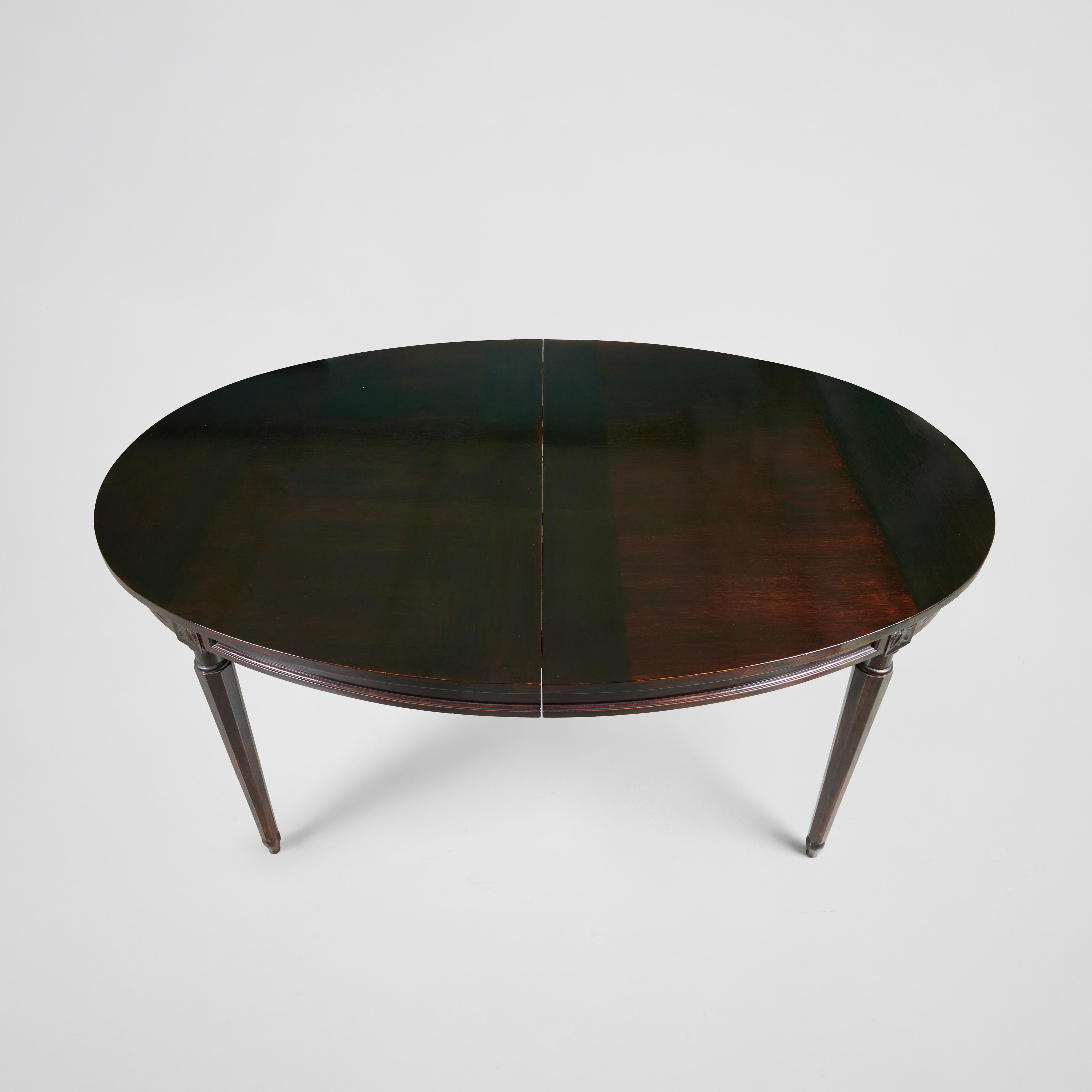 Lacquered Vintage Oval Extension Dining Table