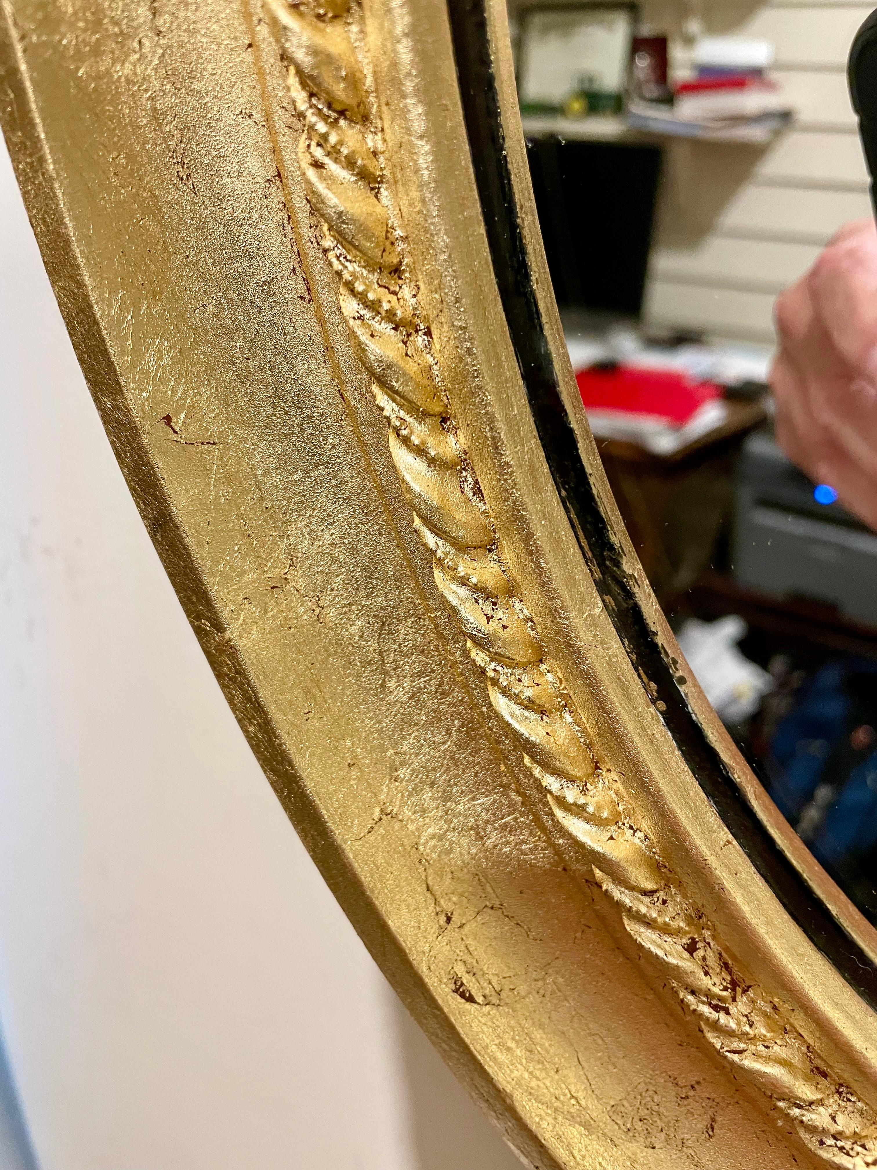 Hollywood Regency Miroir ovale doré Vintage en vente