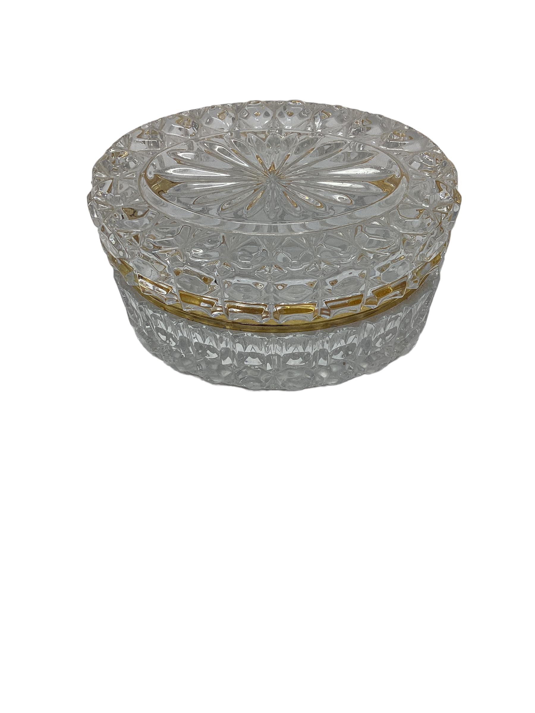 Late 20th Century Vintage Oval Glass Jewelry Box For Sale