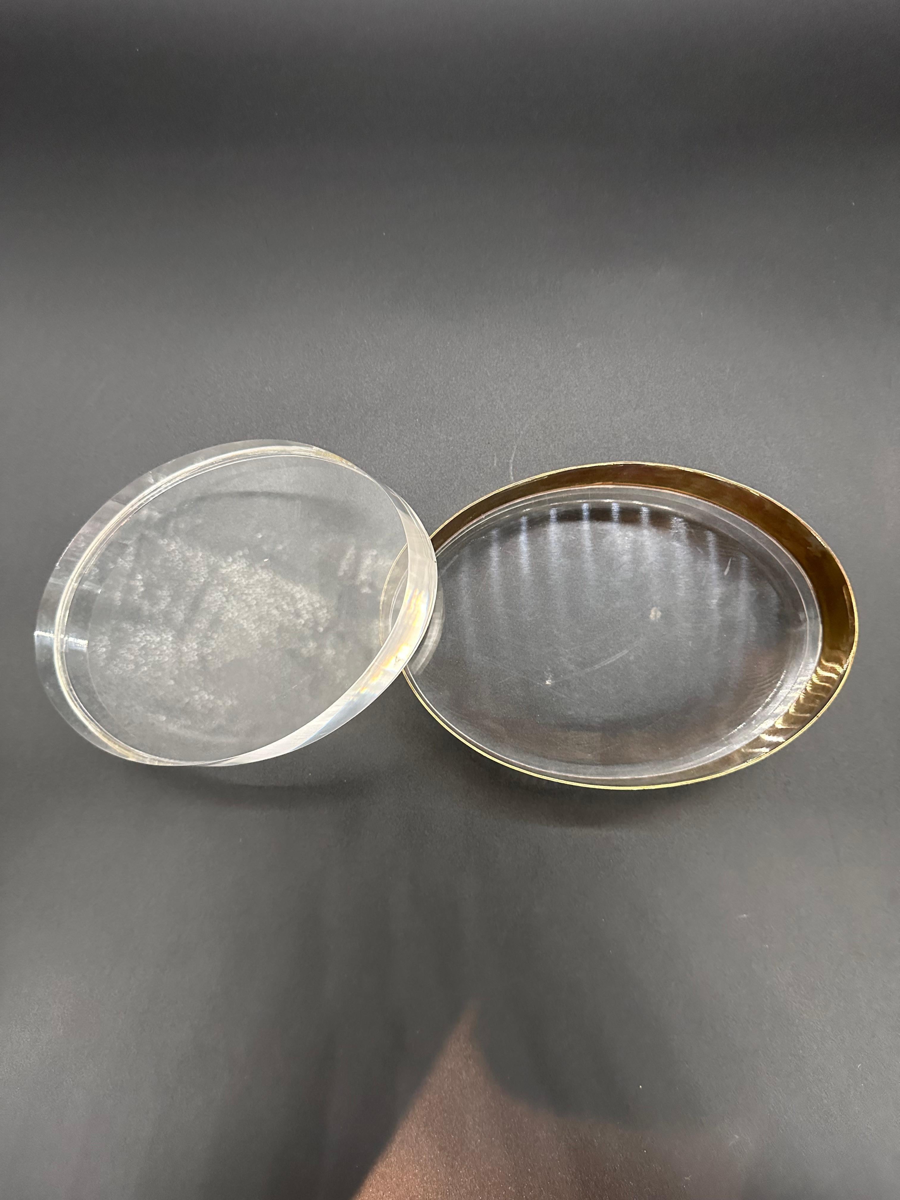 Late 20th Century Vintage Oval Italian Plexiglass and Brass Decorative Box 1980s For Sale