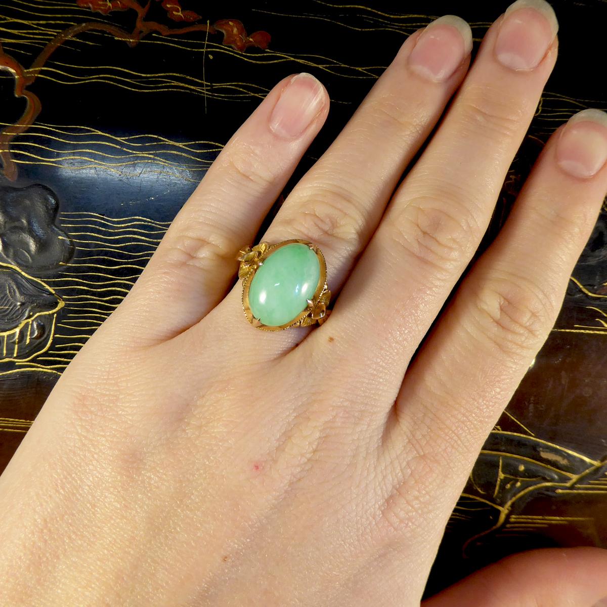 Oval Cut Vintage Oval Jade Ring in 14 Carat Yellow Gold with Decorative Shoulders