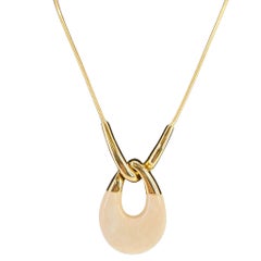 Vintage Oval Lucite Pendant Necklace