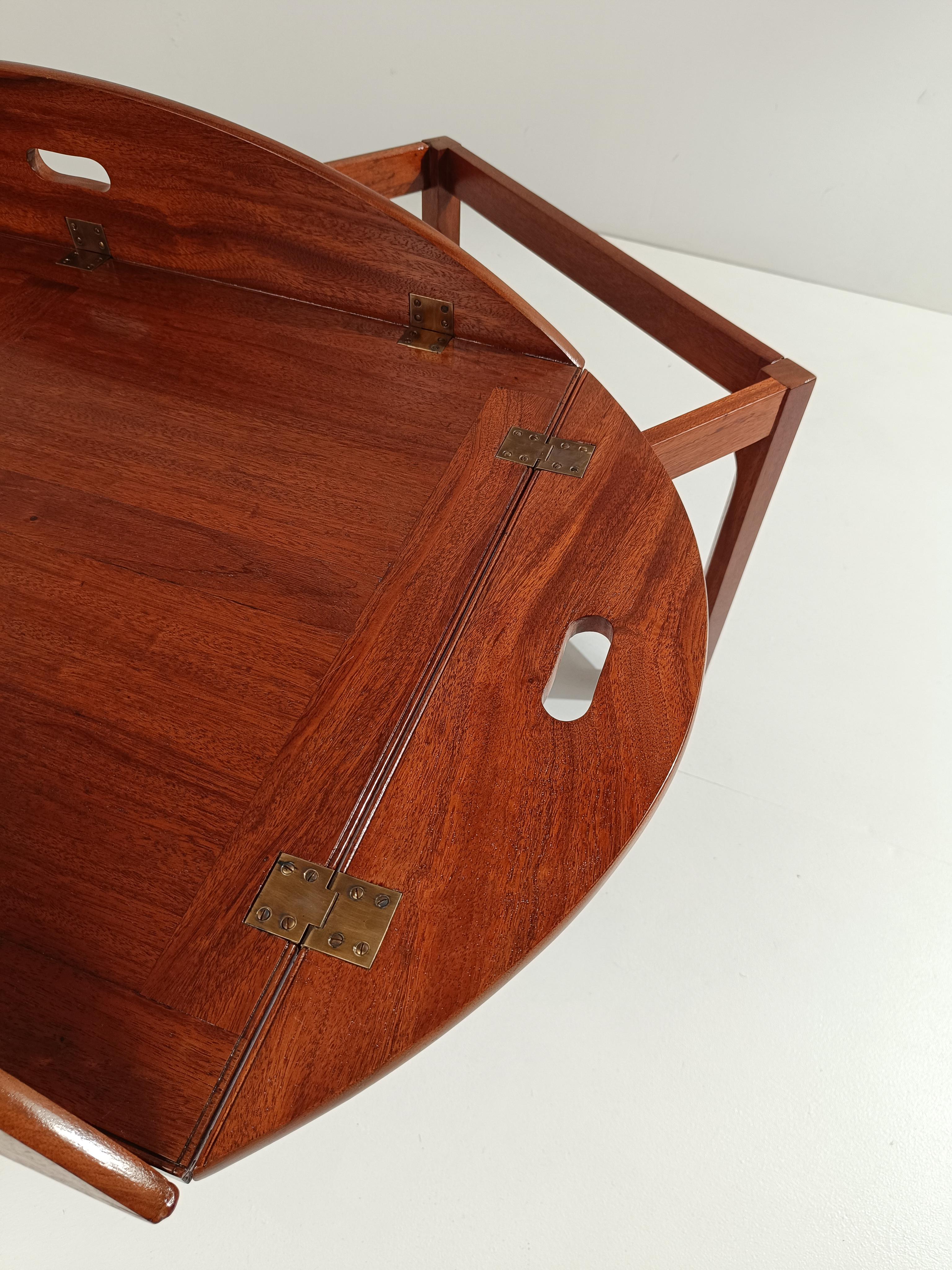 Vintage Oval Mahogany Butler's Coffee Tray Table in Georgian-style, Circa 1960s For Sale 12