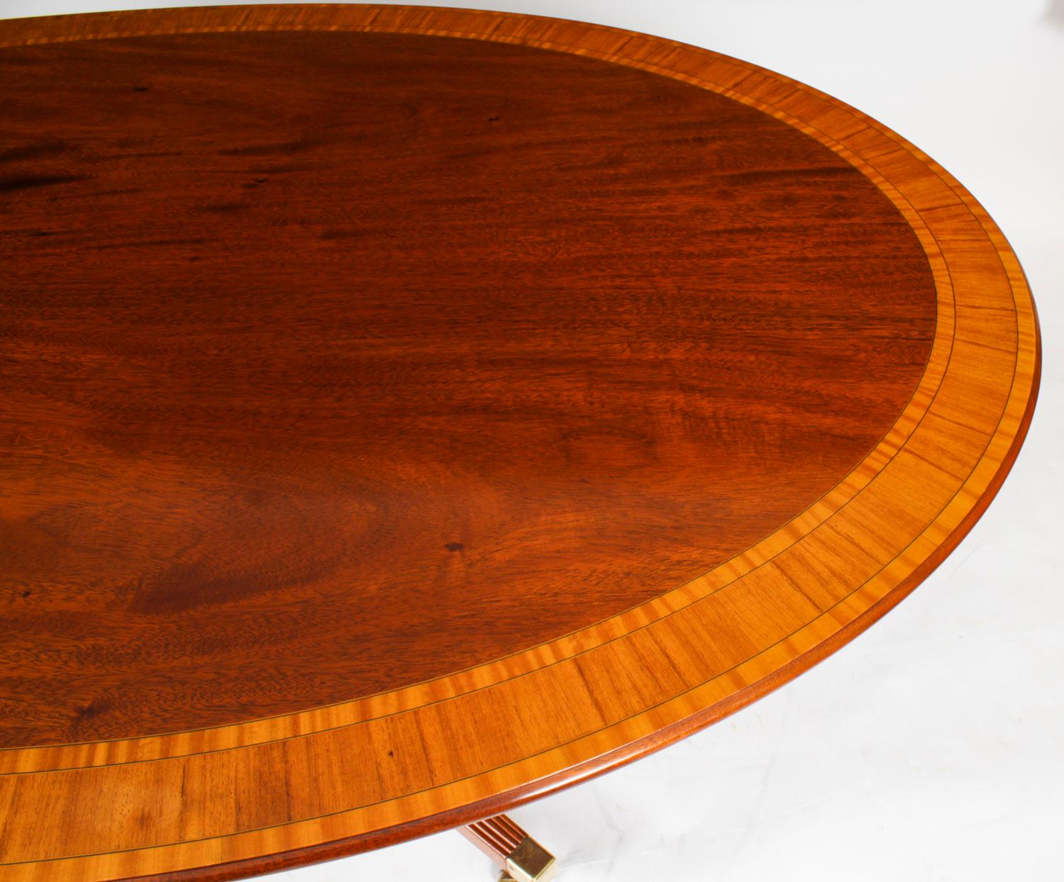 English Vintage Oval Mahogany Tilt Top Dining Table by William Tillman 20th Century