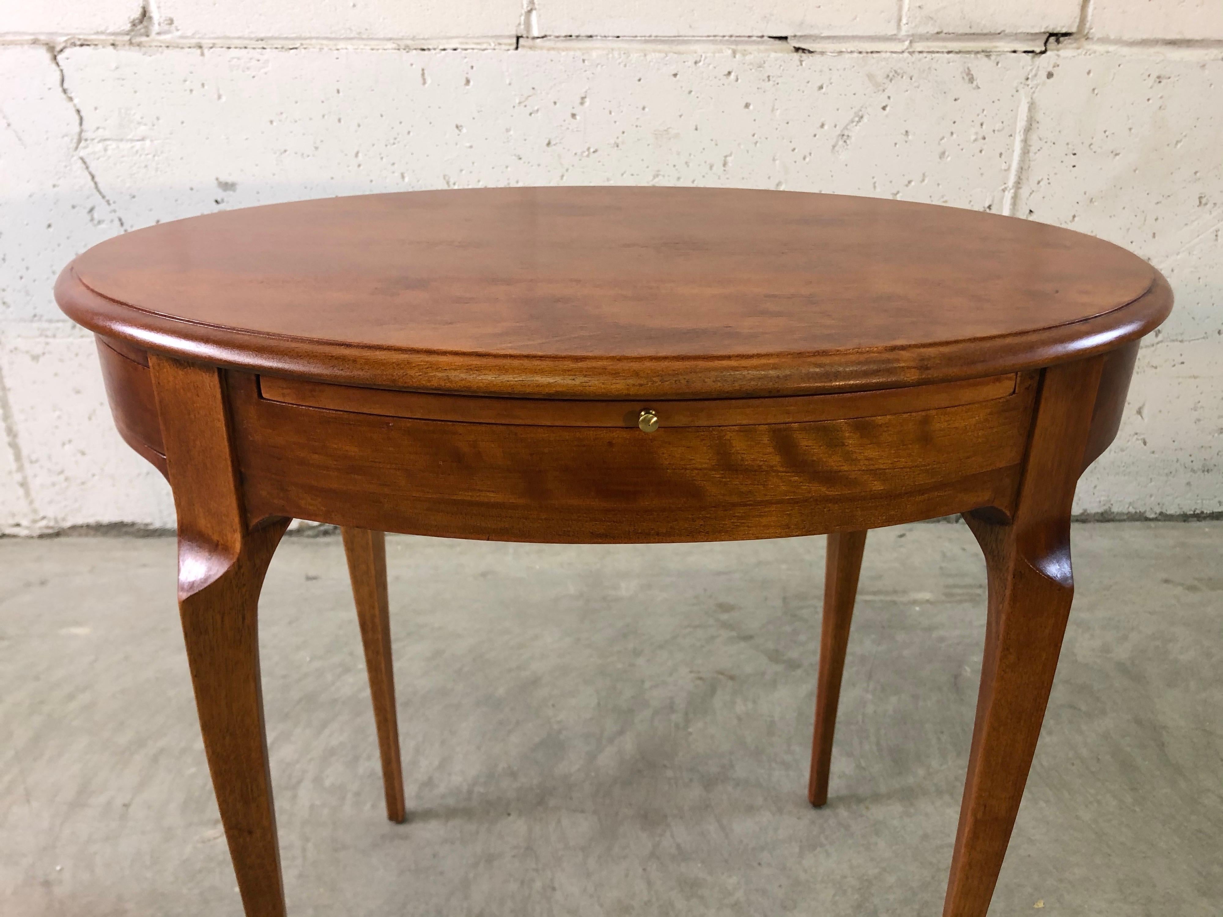 Mid-Century Modern Vintage Oval Maple Wood Side Table For Sale