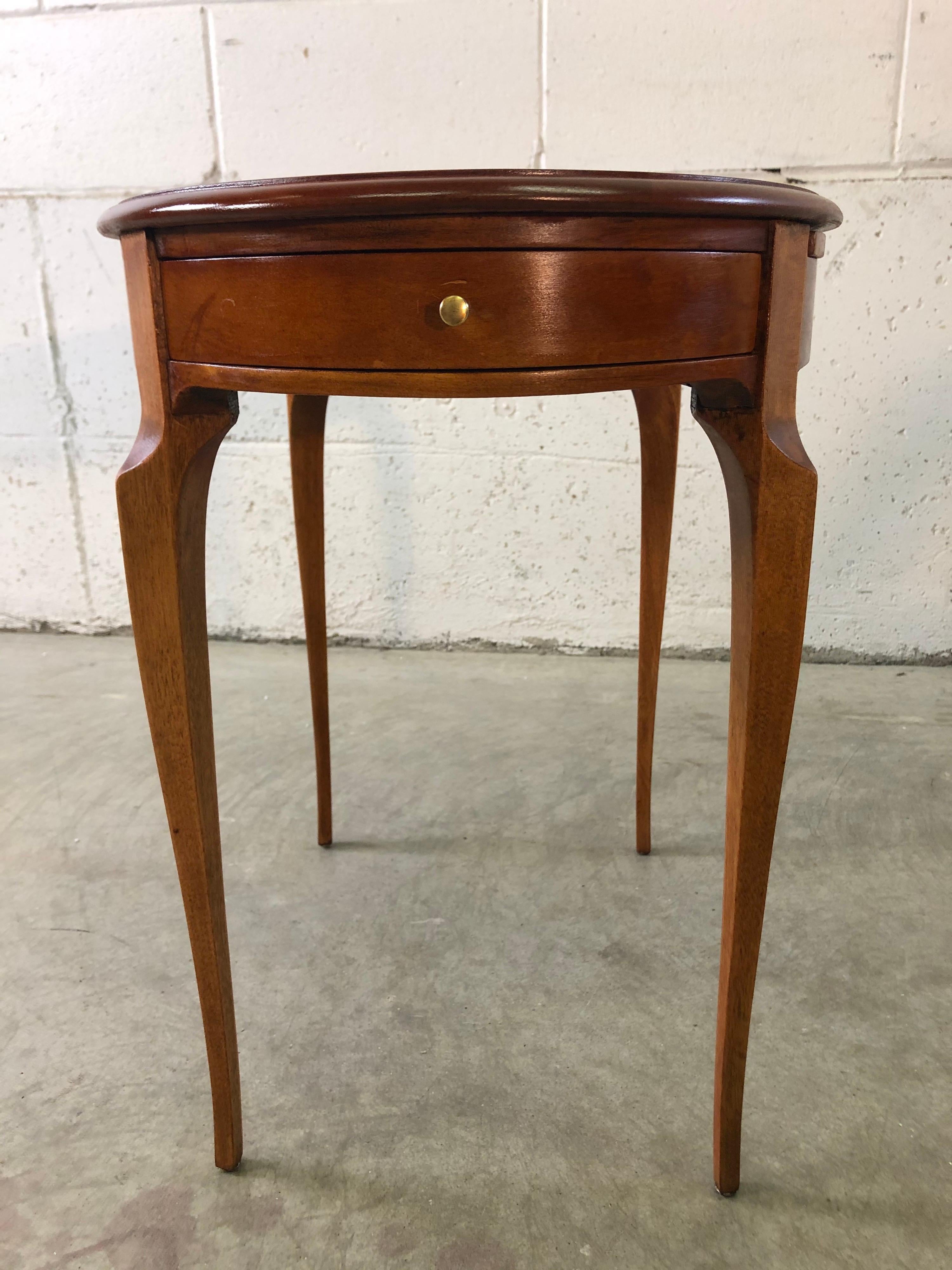 Vintage Oval Maple Wood Side Table For Sale 1