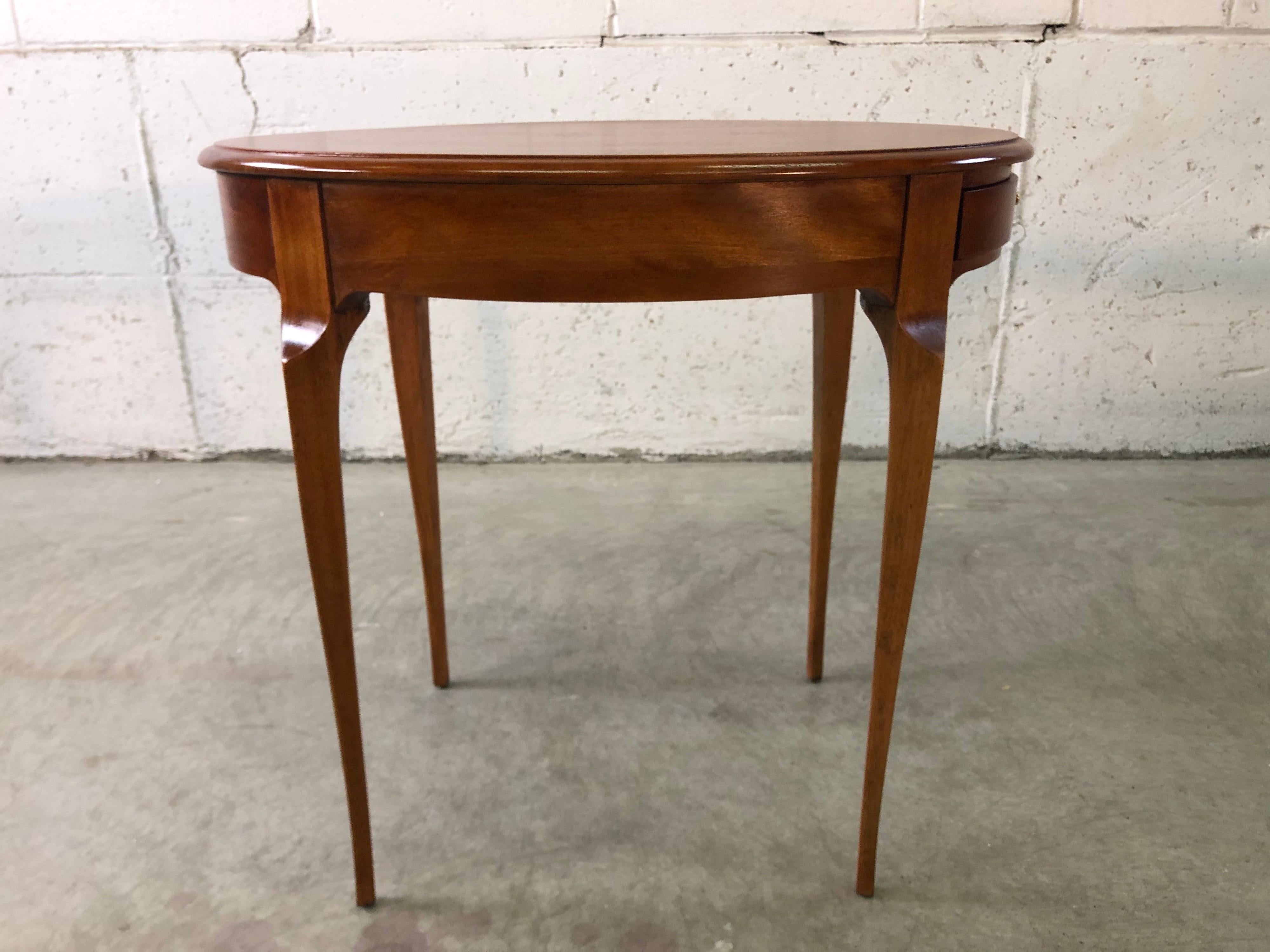 Vintage Oval Maple Wood Side Table For Sale 2