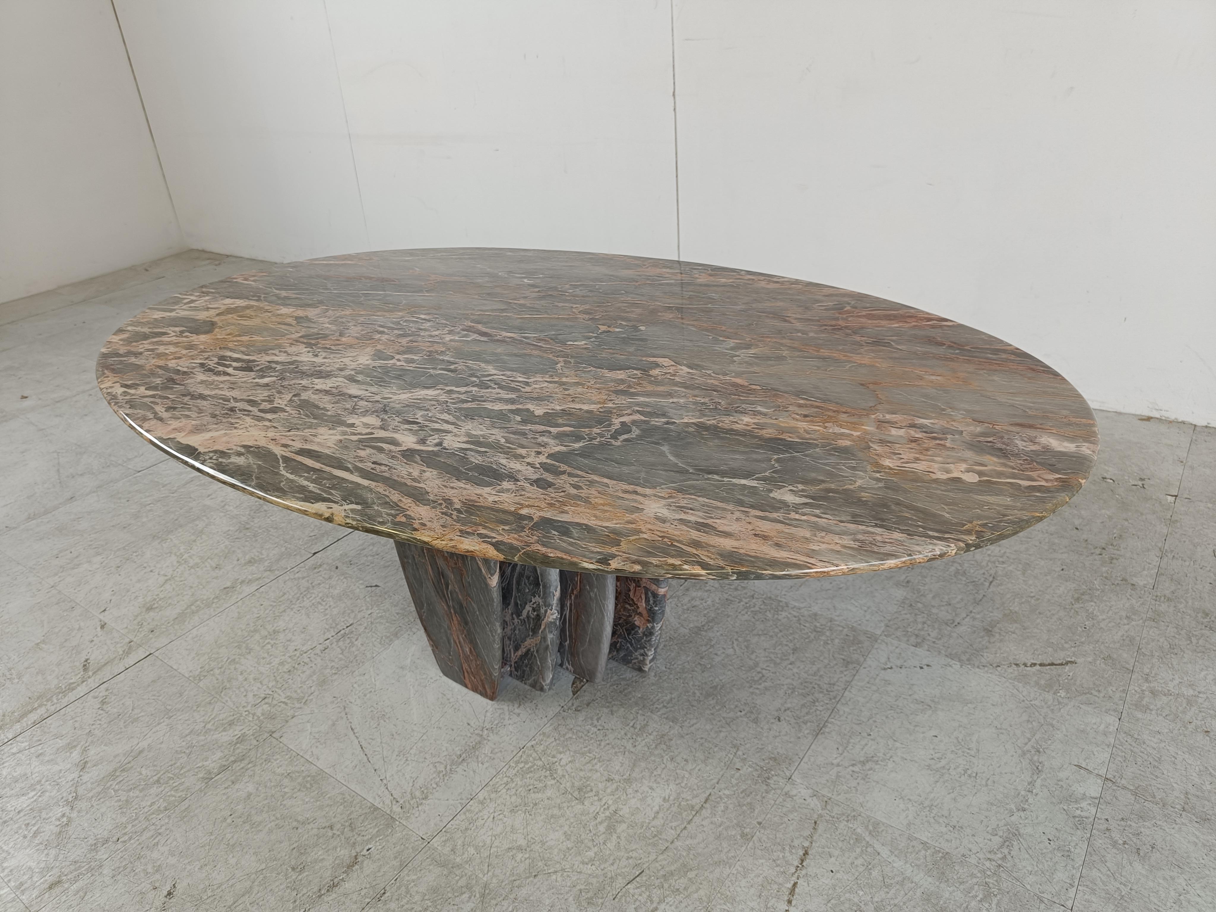round marble coffee table vintage
