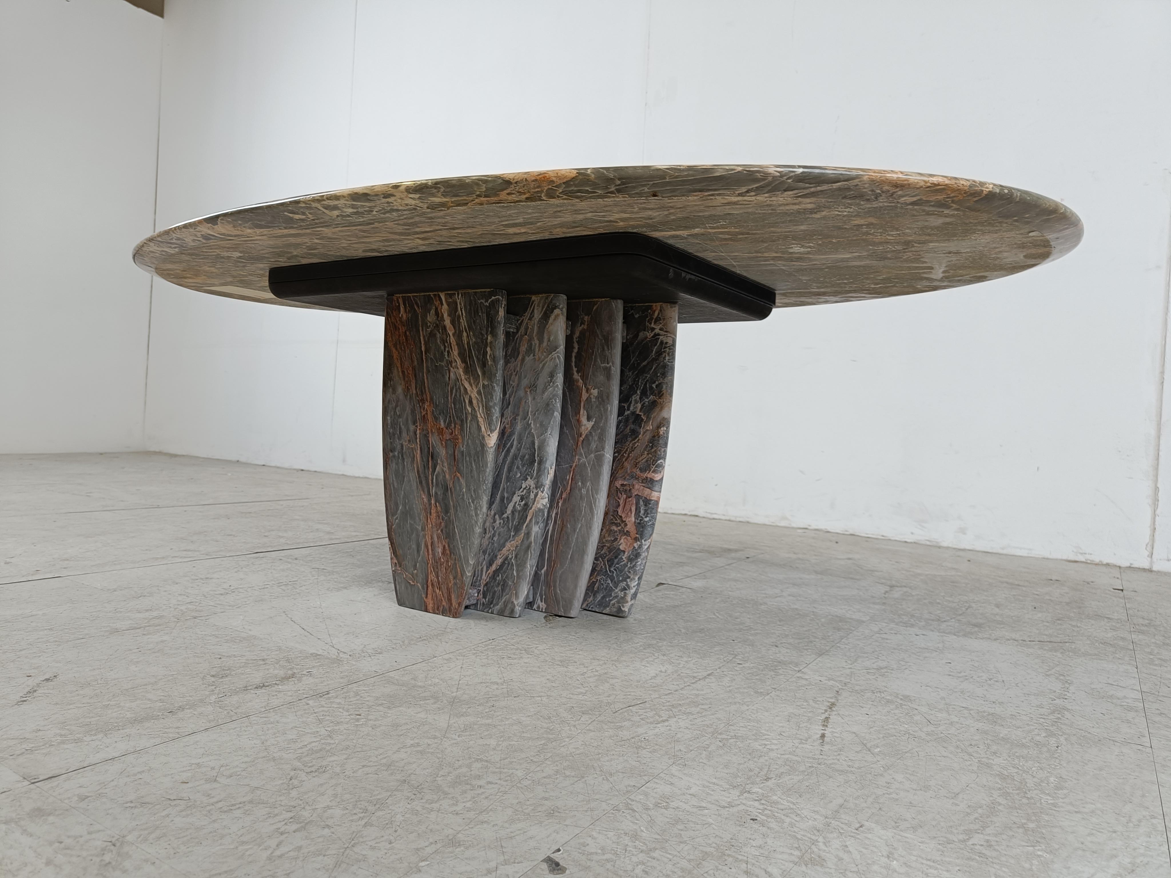 Italian Vintage oval marble coffee table, 1970s