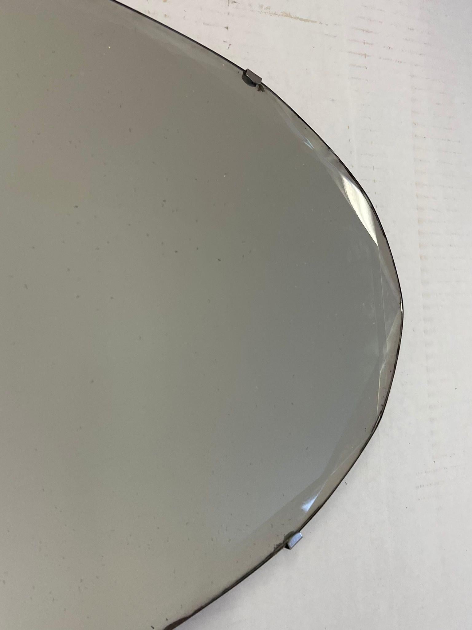Vintage Oval Mirror With Beveled Edging Uk Import. In Good Condition For Sale In Seattle, WA