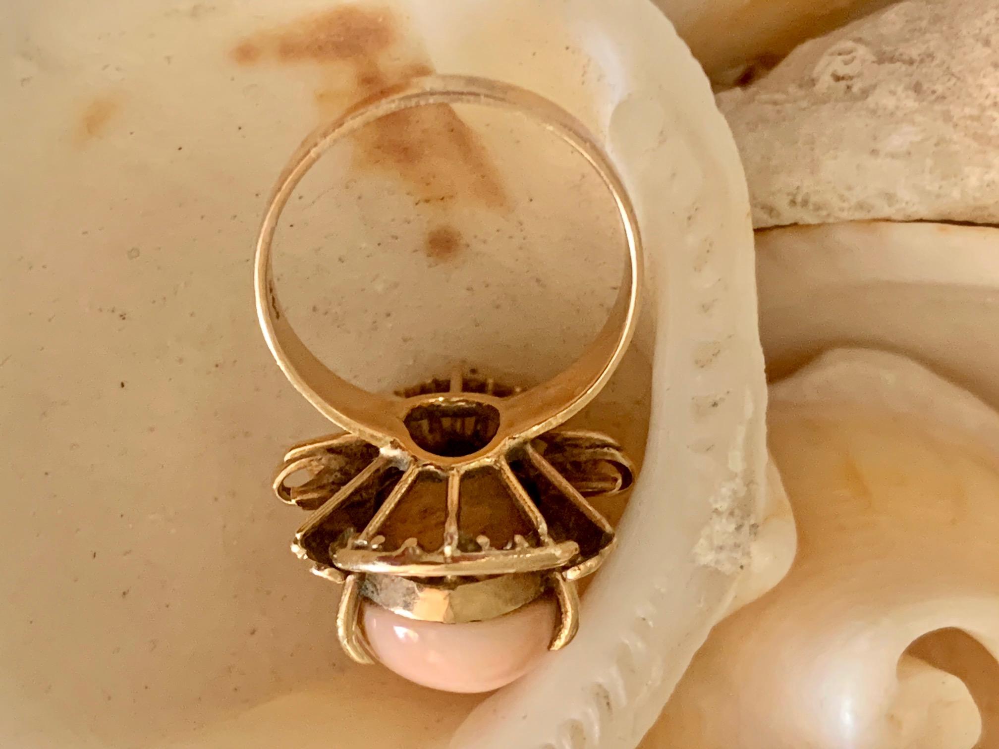 Vintage Oval Rosa Koralle Cabochon 14 Karat Rose Gold Ring im Zustand „Gut“ in St. Louis Park, MN