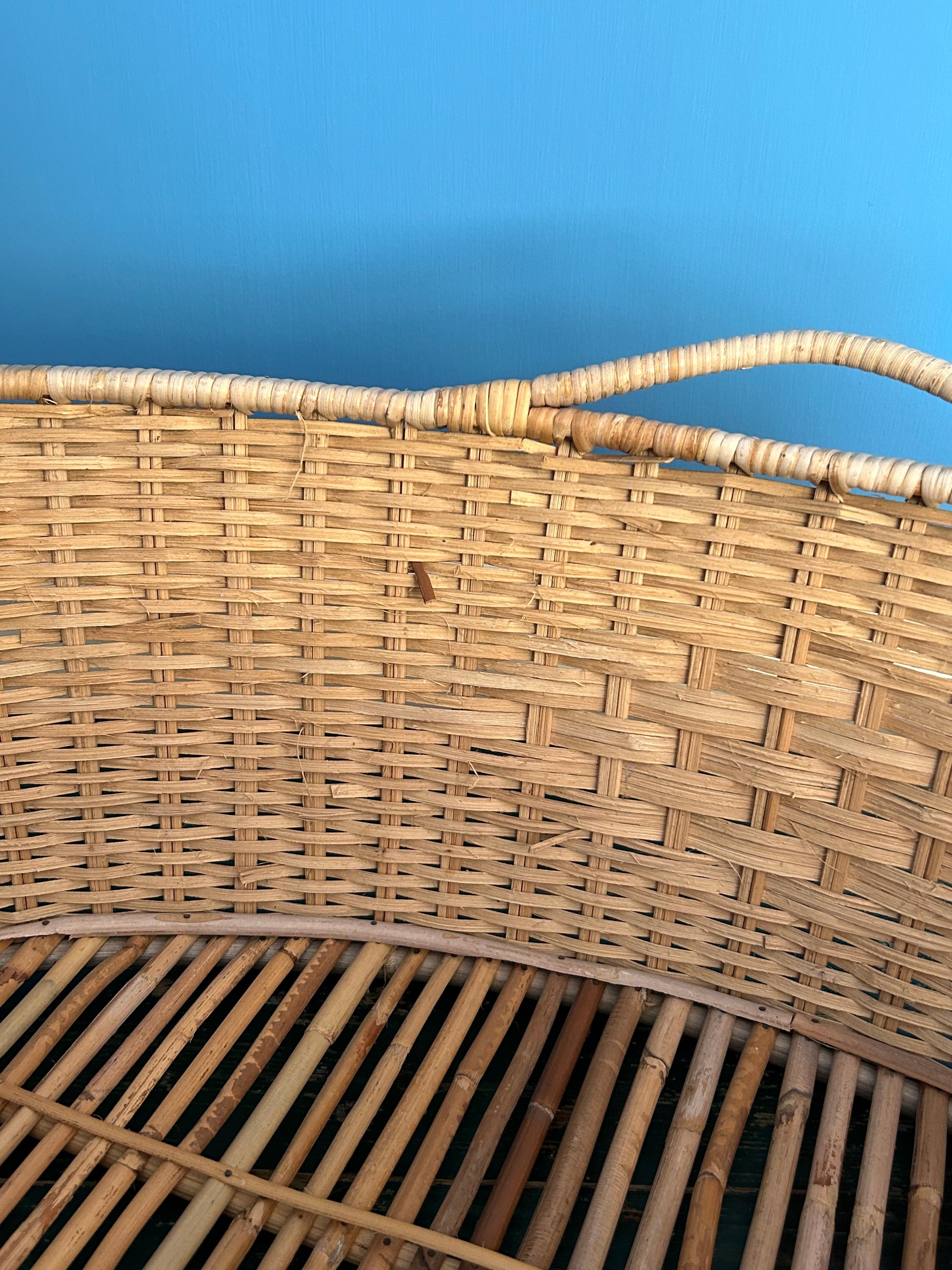 Vintage Oval Rattan Basket with Handles, France, 20th Century For Sale 7