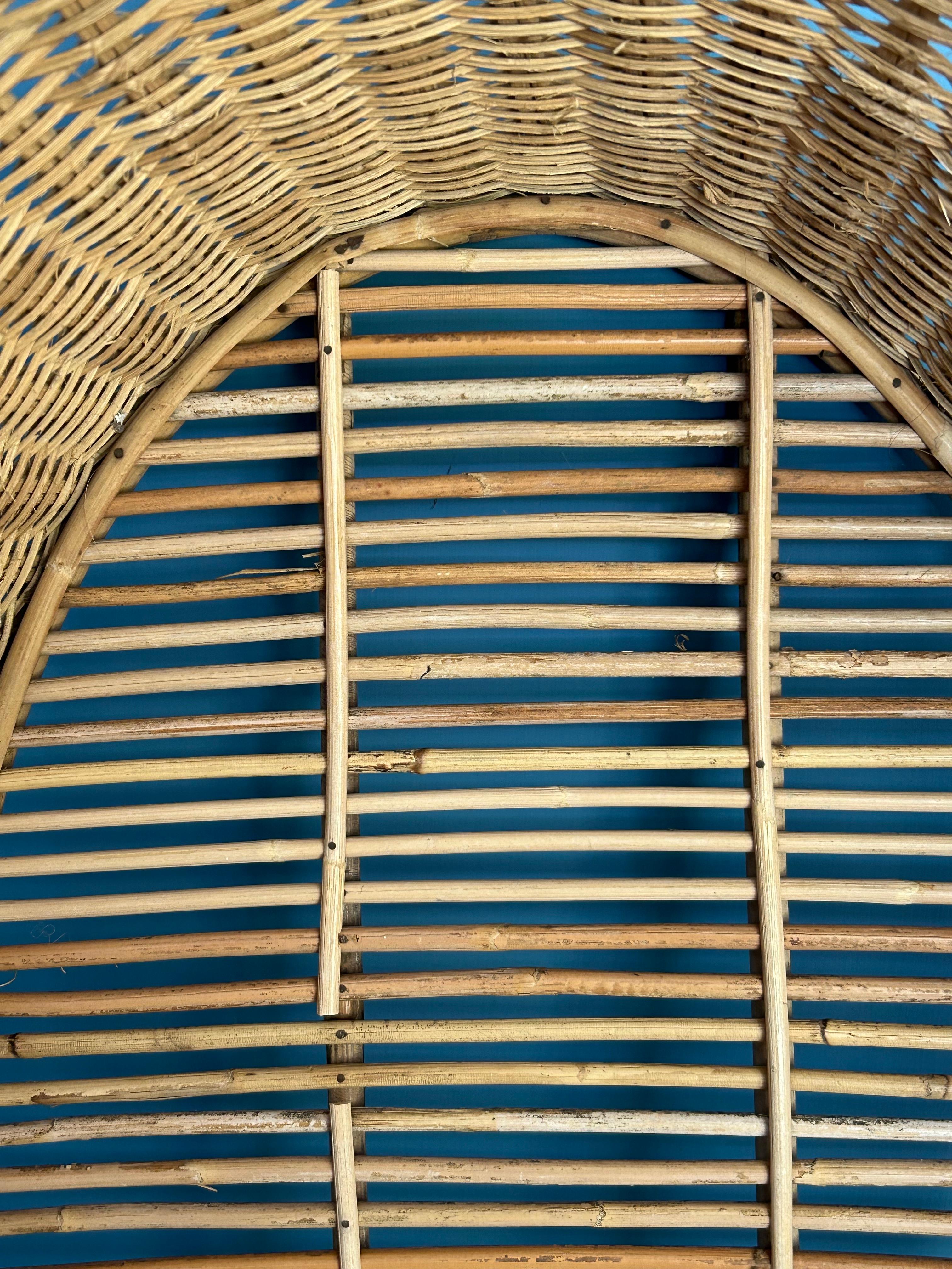 Vintage Oval Rattan Basket with Handles, France, 20th Century For Sale 2