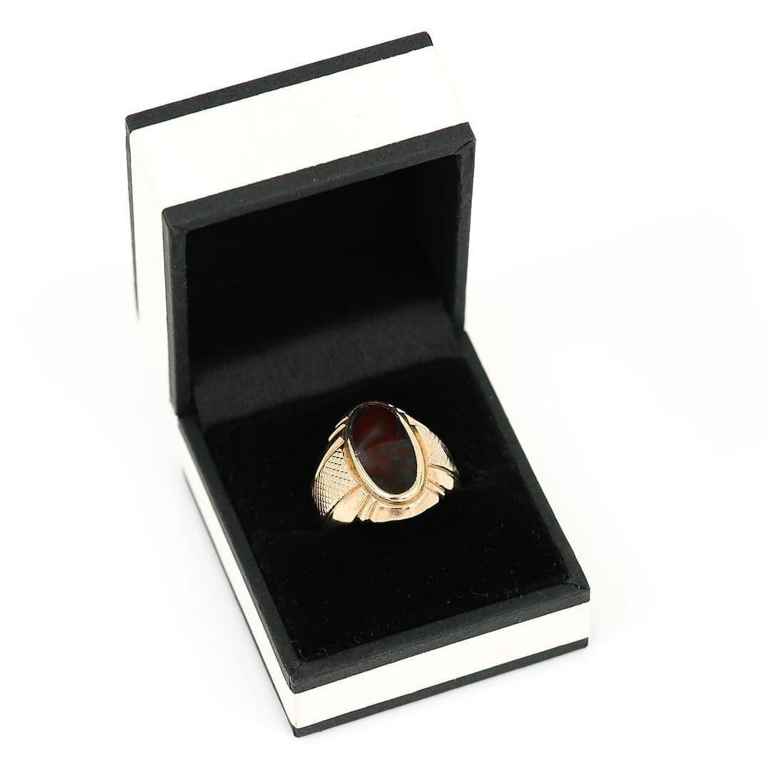 Vintage Oval Red and Green Moss Agate Signet Ring, Circa 1969 4