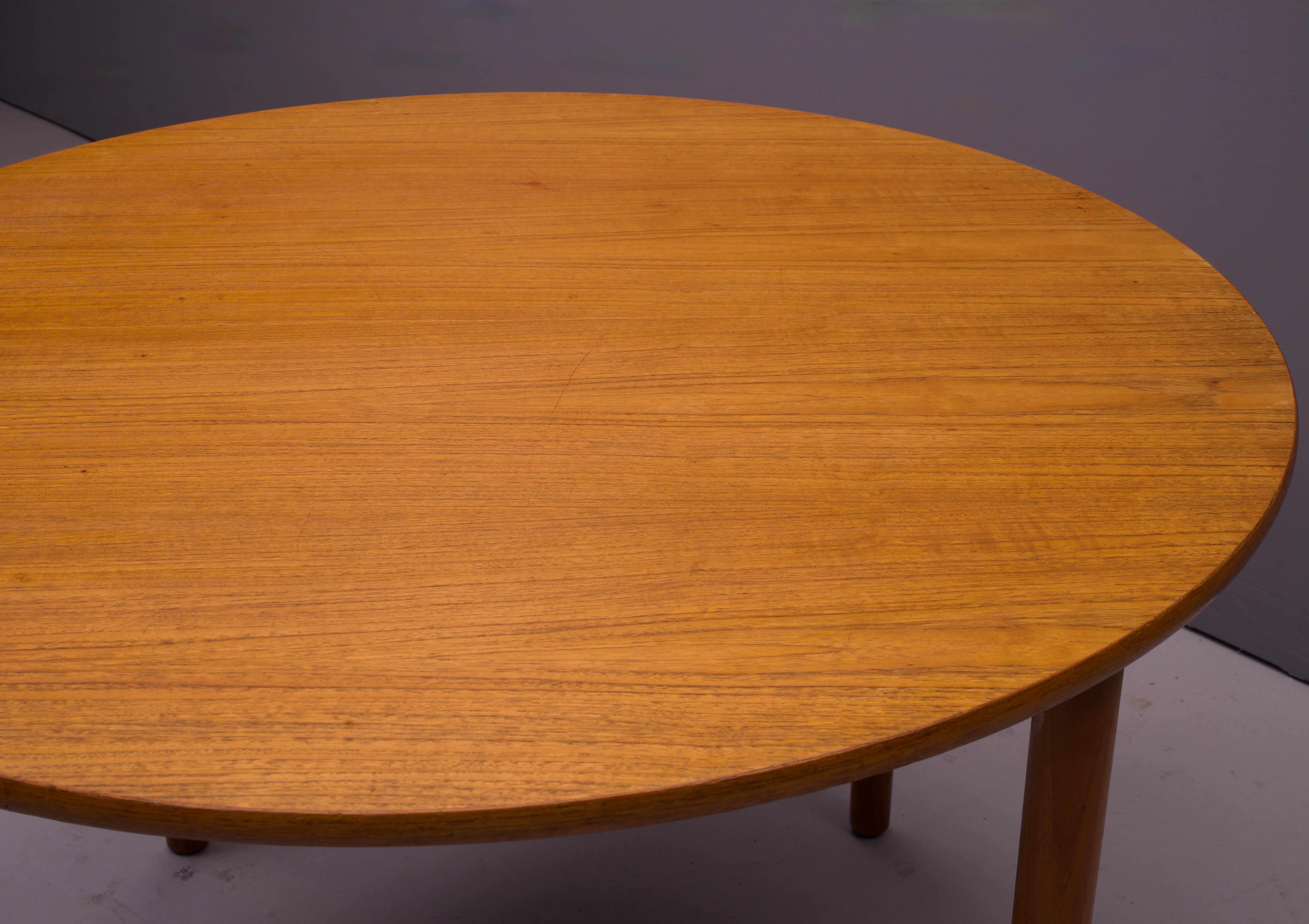 Vintage Oval/Round Danish Scan Teak Dining Table Extension Mid-Century For Sale 3