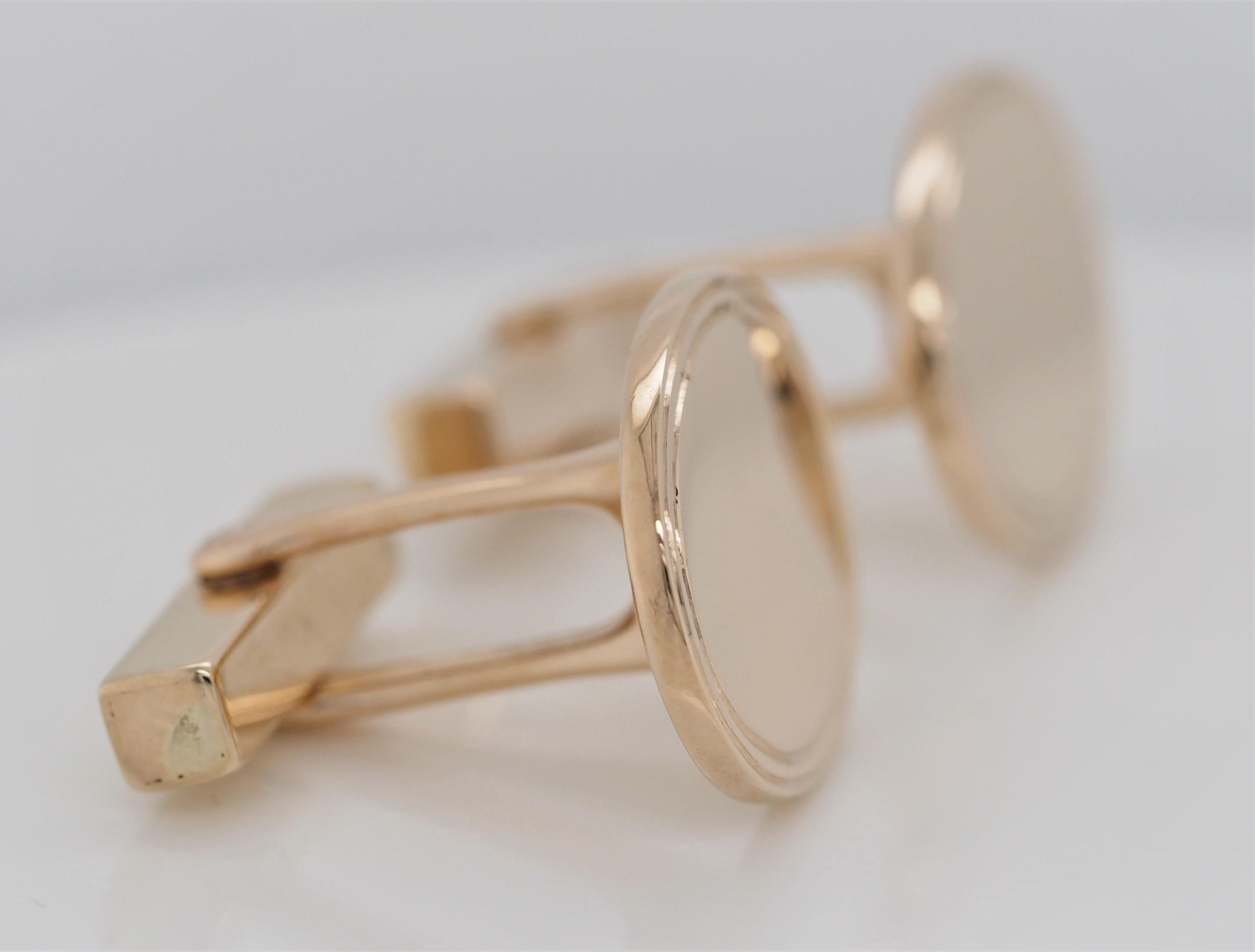 Tiffany & Co. Boutons de manchette vintage en or jaune 14 carats de forme ovale en vente 3