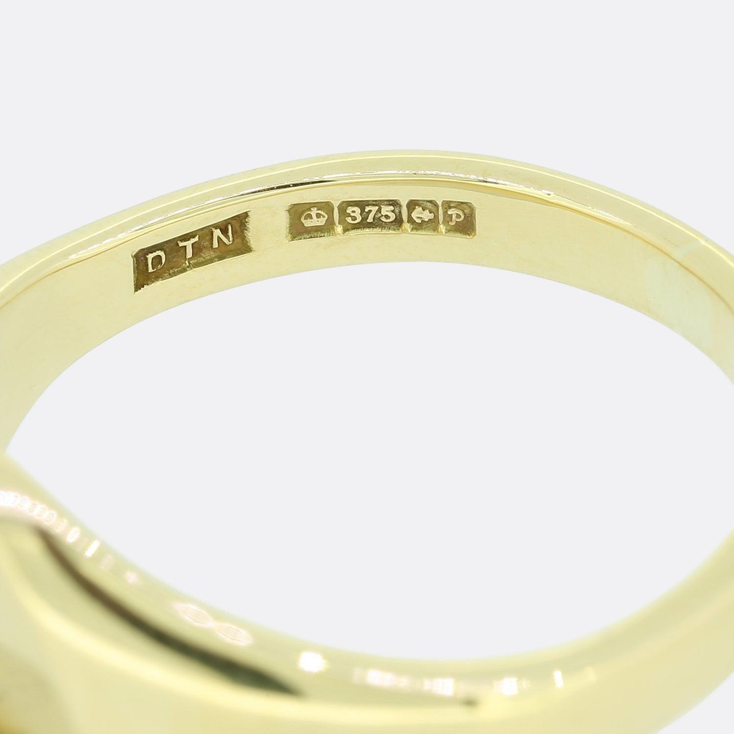 Men's Vintage Oval Signet Ring For Sale