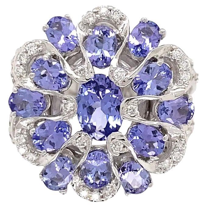 Vintage Oval Tanzanite and Diamond Gold Statement Cluster Ring For Sale