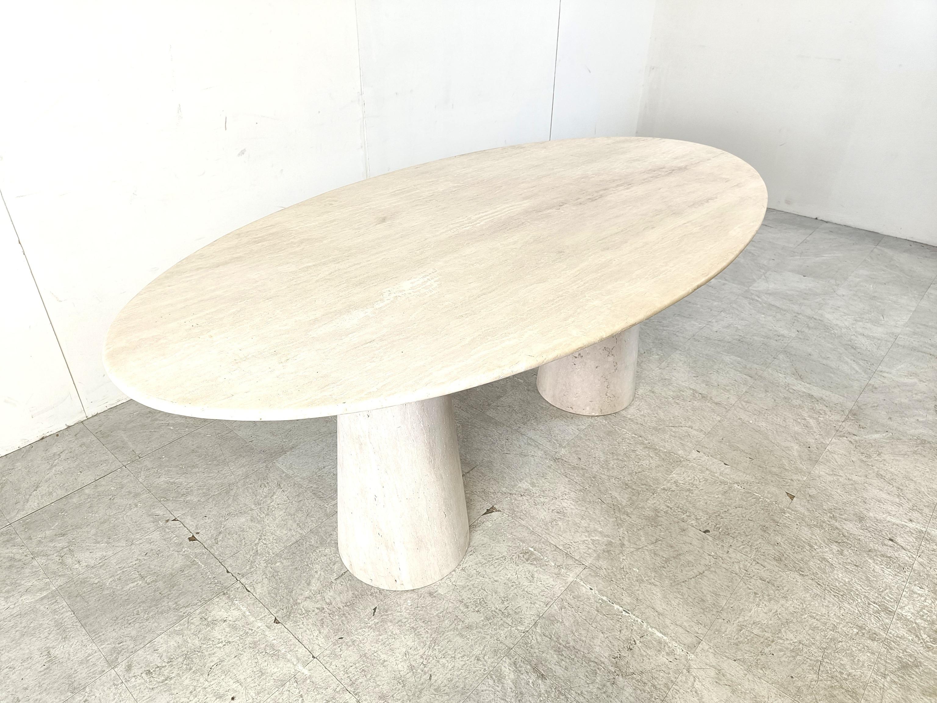 Mesa de comedor vintage ovalada de travertino, años 70 3