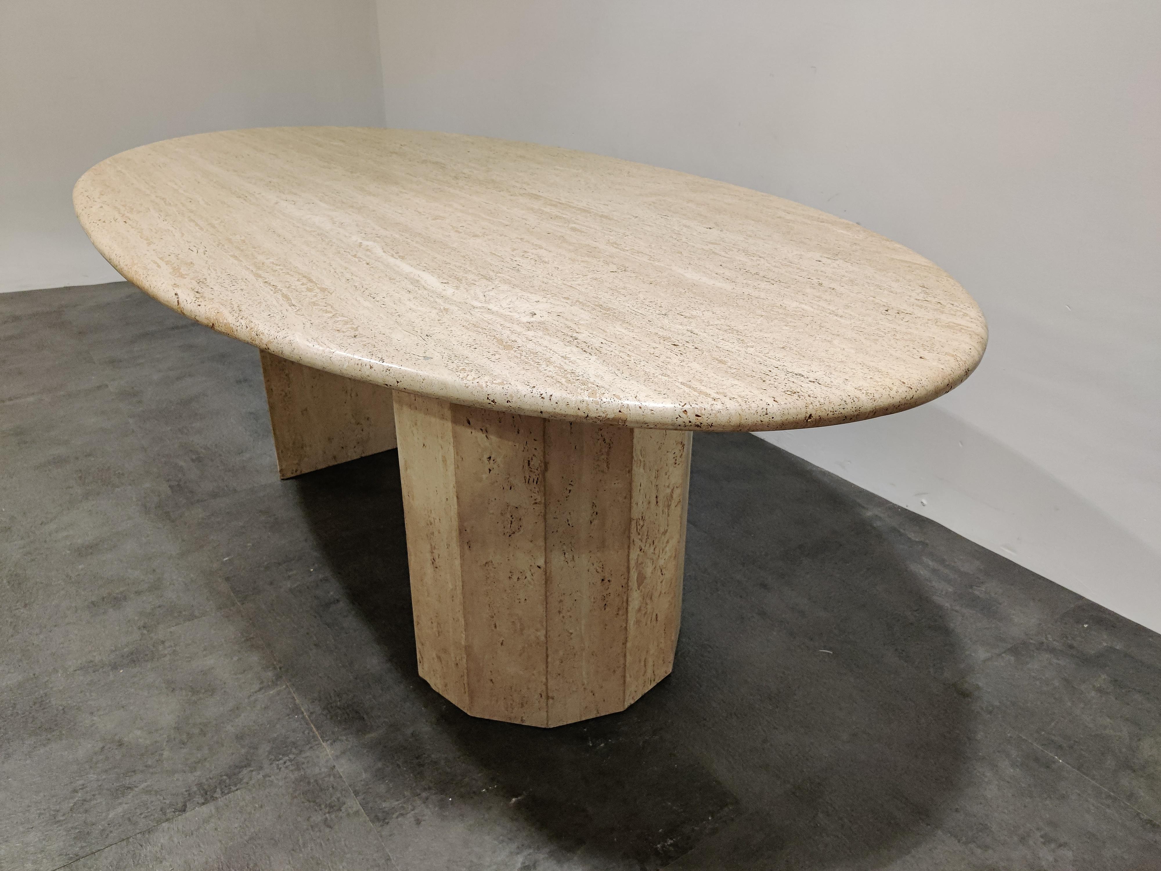 Vintage Oval Travertine Dining Table, 1970s In Good Condition In HEVERLEE, BE