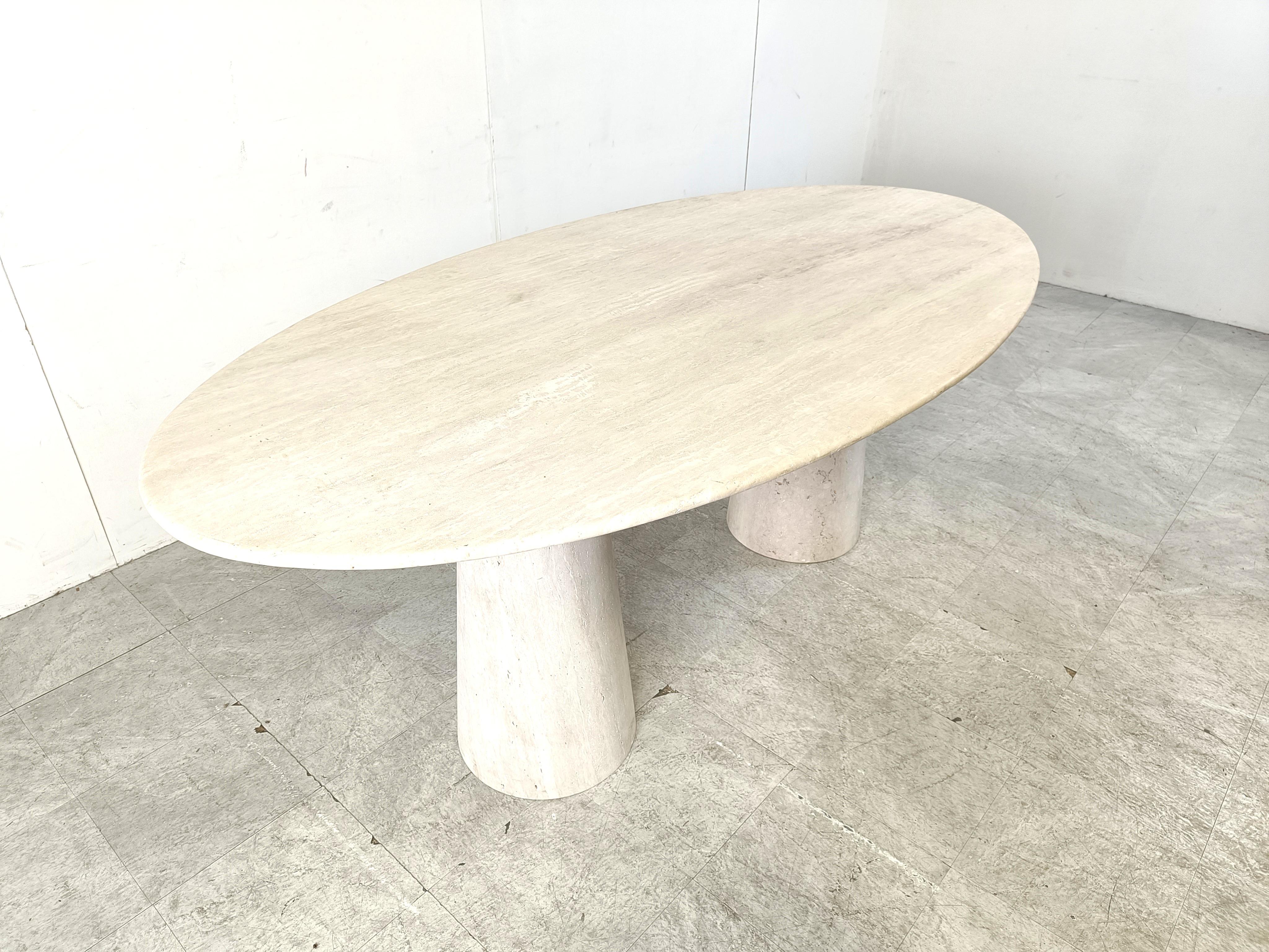 Vintage oval travertine dining table, 1970s In Good Condition For Sale In Leuven, Vlaams Gewest