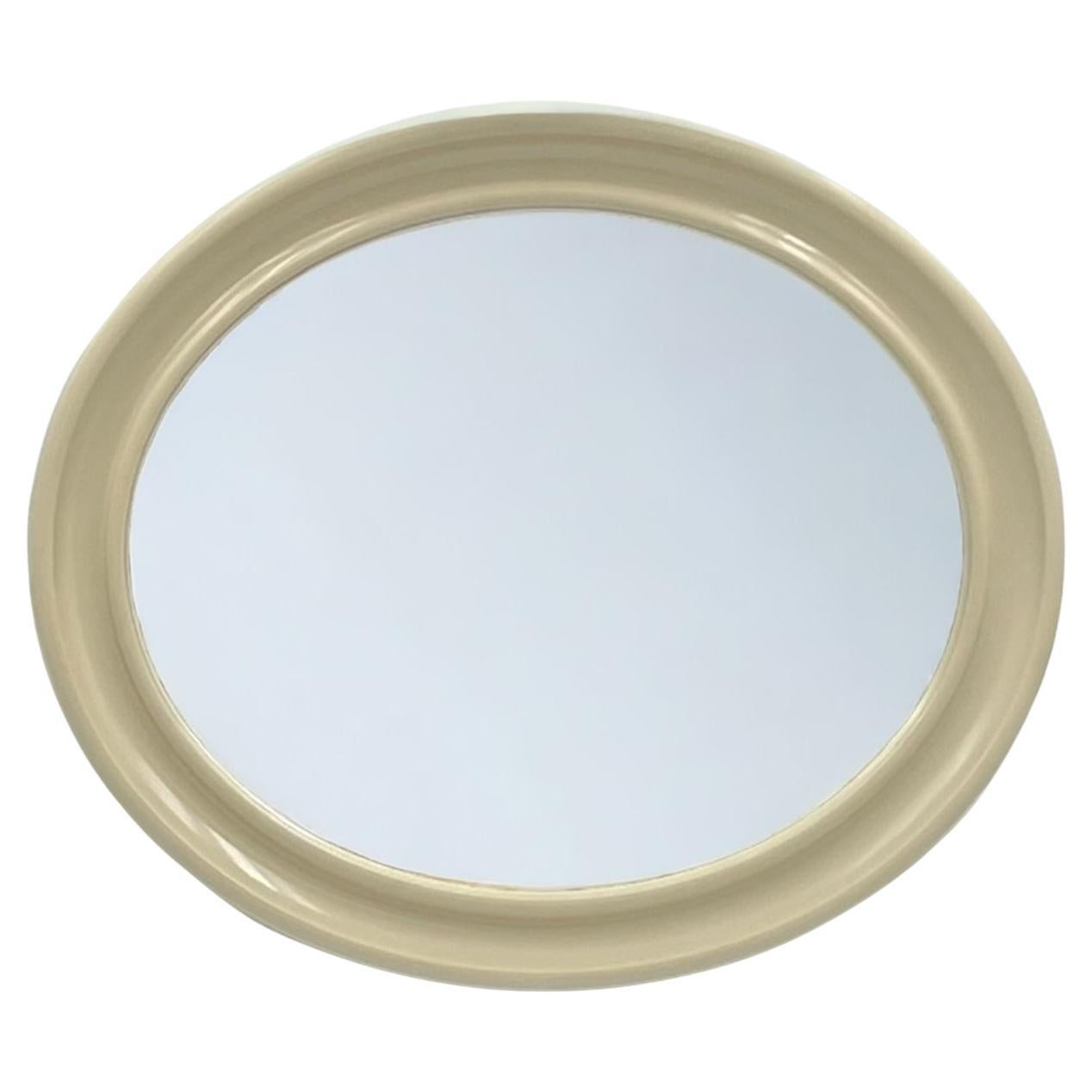 Vintage Oval Wall Mirror 'America' Carrara and Matta in Beige Bakelite, 1970s im Angebot