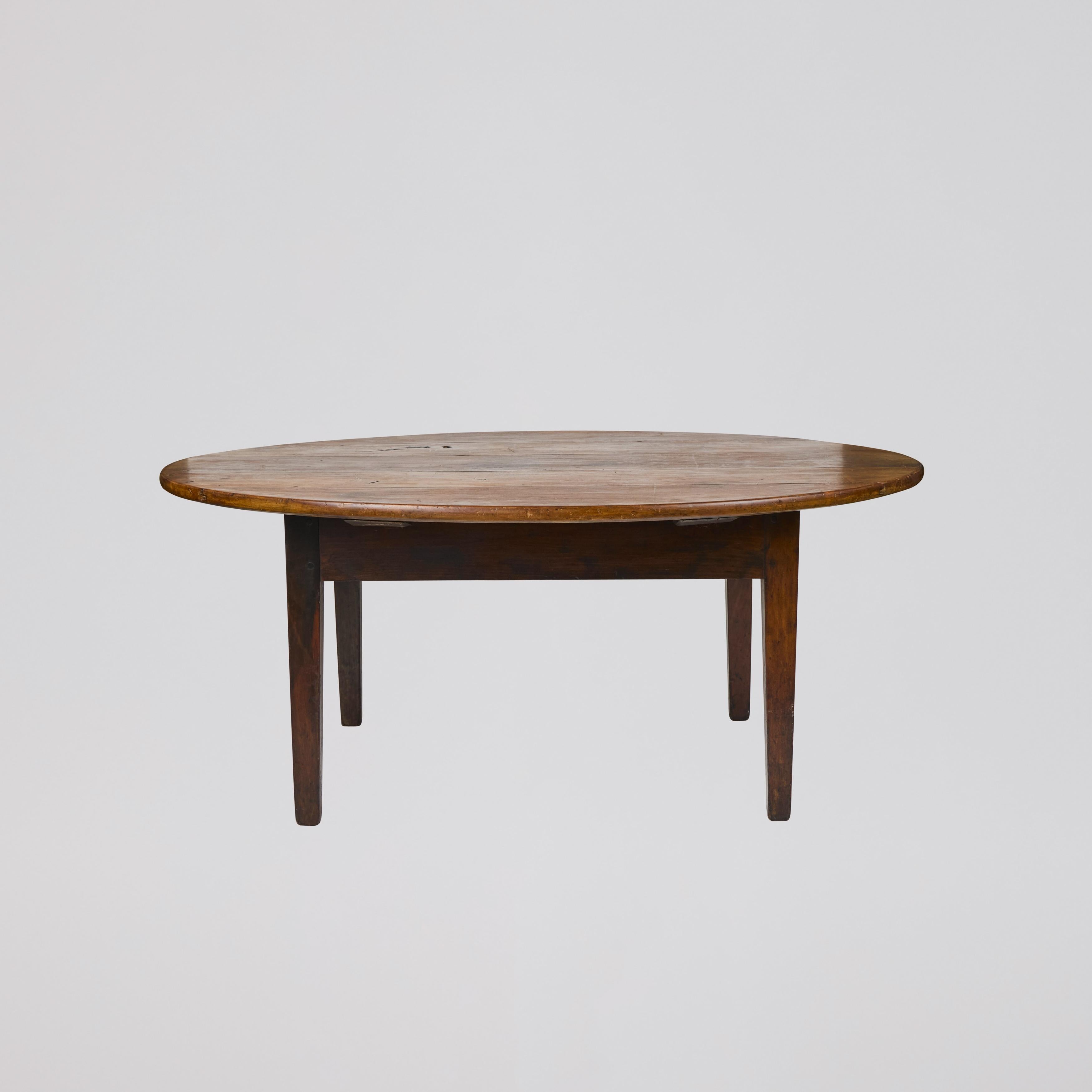 Vintage Oval Wood Coffee Table For Sale 7
