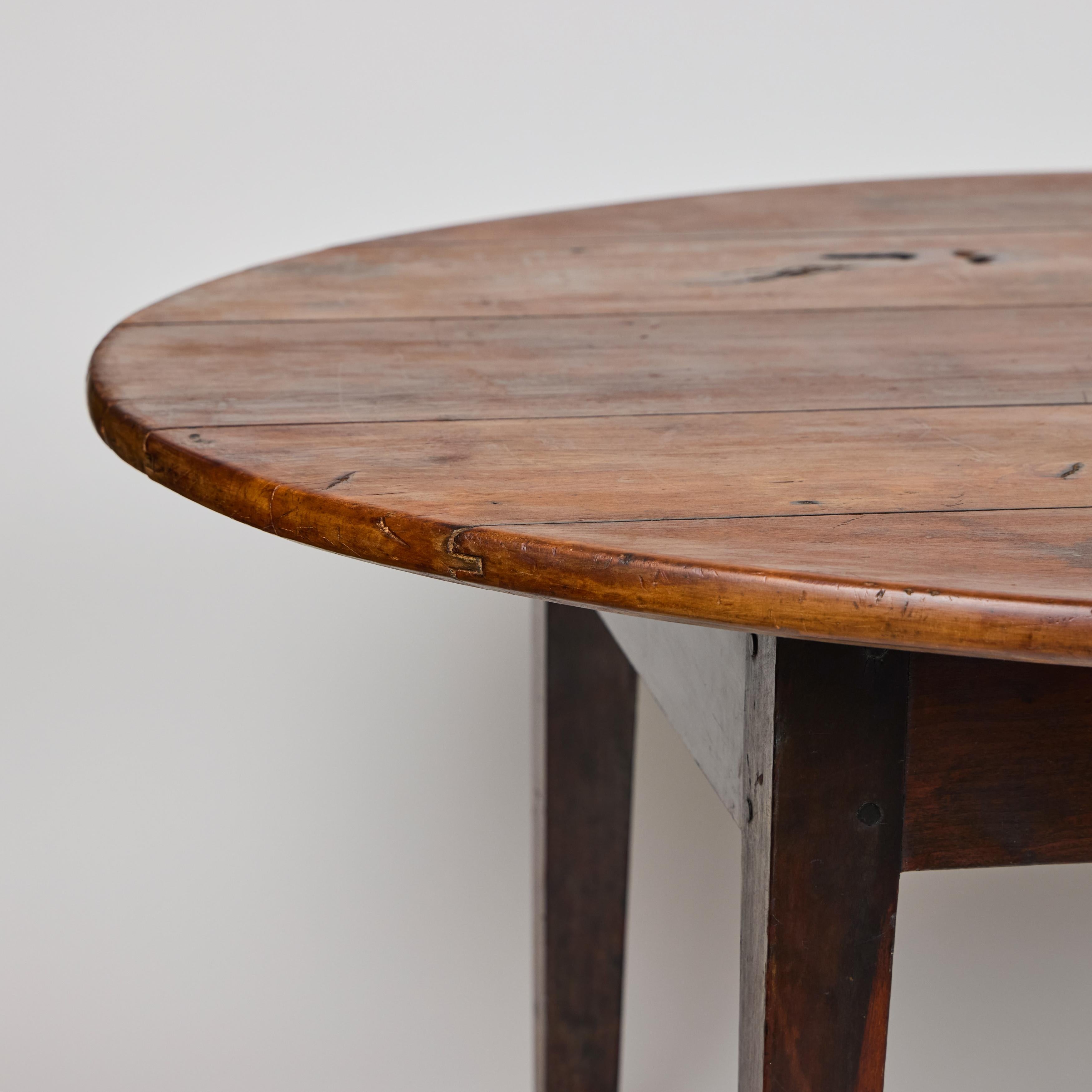 Vintage Oval Wood Coffee Table For Sale 8