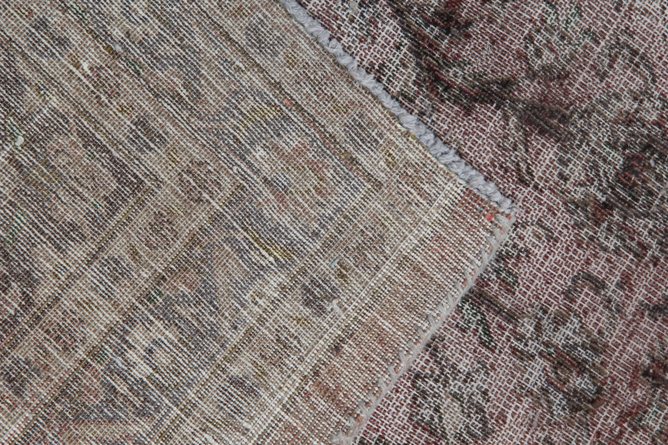 Vintage Over-Dyed Grey Rug Carpet Oriental Wool Area Rug In Excellent Condition For Sale In Wembley, GB