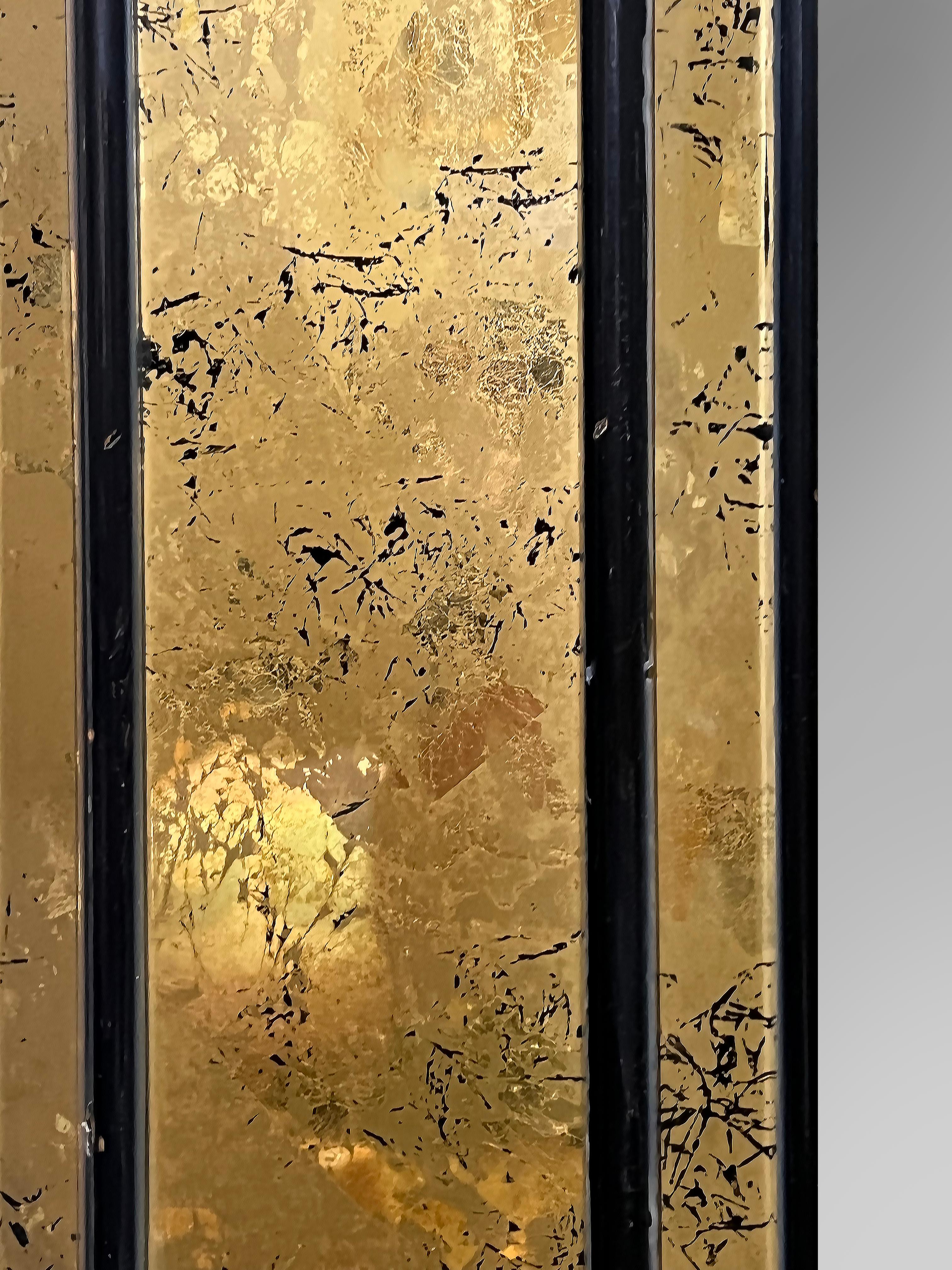 20ième siècle Miroir vintage éparpillé Hollywood Regency en or églomisé  en vente