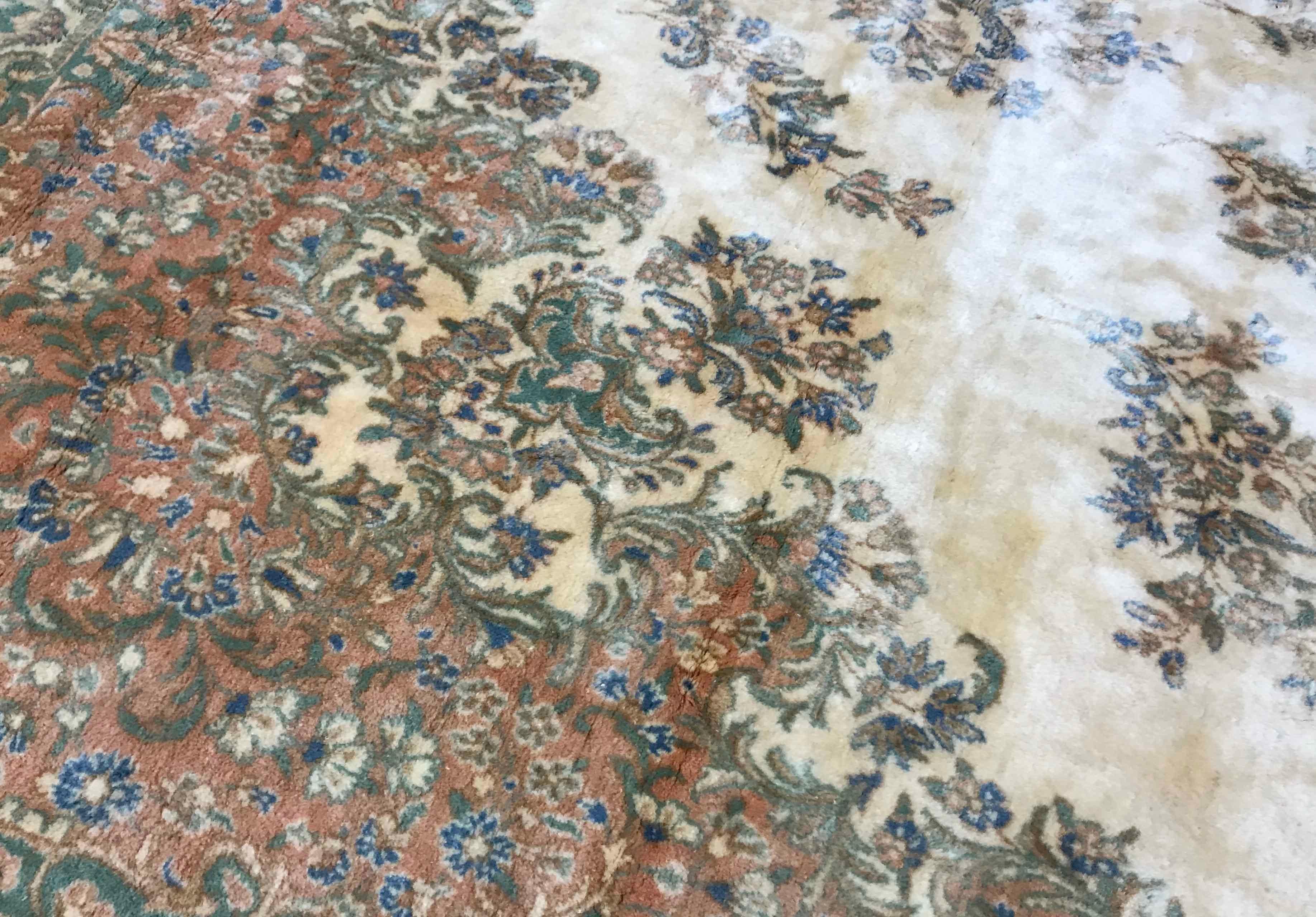 Kirman Tapis Kerman surdimensionné vintage, vers 1940 10'9 x 21'3. en vente