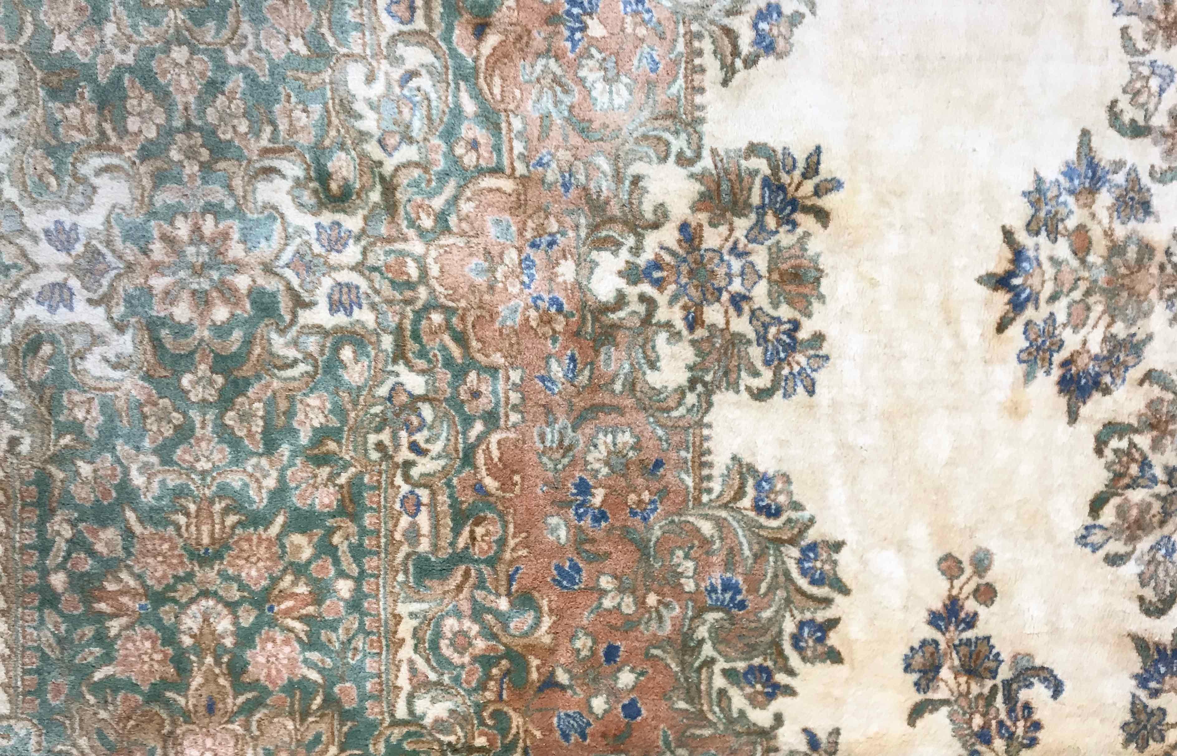 Perse Tapis Kerman surdimensionné vintage, vers 1940 10'9 x 21'3. en vente