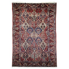 Tapis persan Bakhtiari surdimensionné avec motif de panneau de vase floral sur toute sa surface