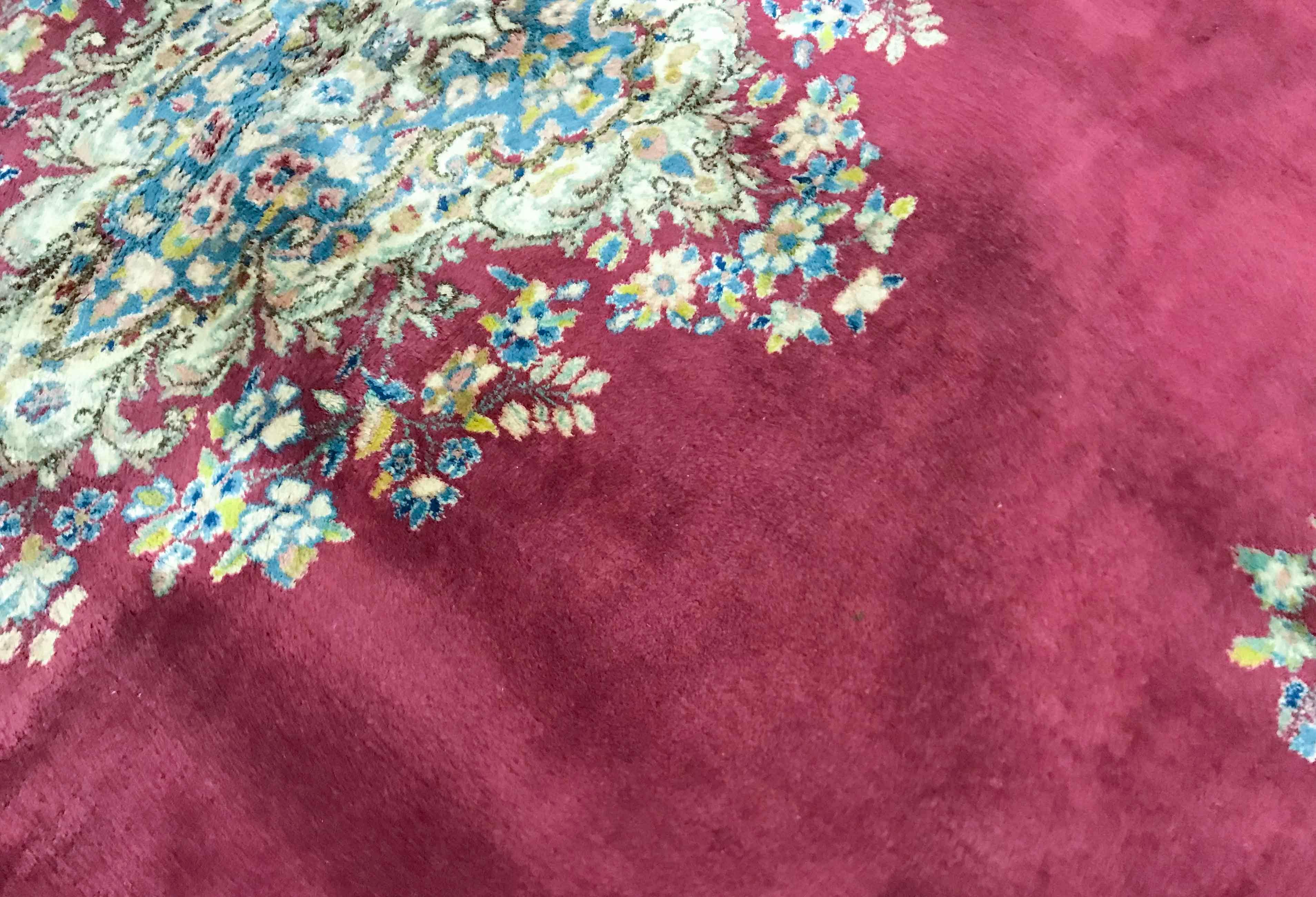 Traditioneller handgewebter, luxuriöser, Vintage-Perserteppich Kerman Rose / Elfenbein, um 1940 (Handgewebt) im Angebot