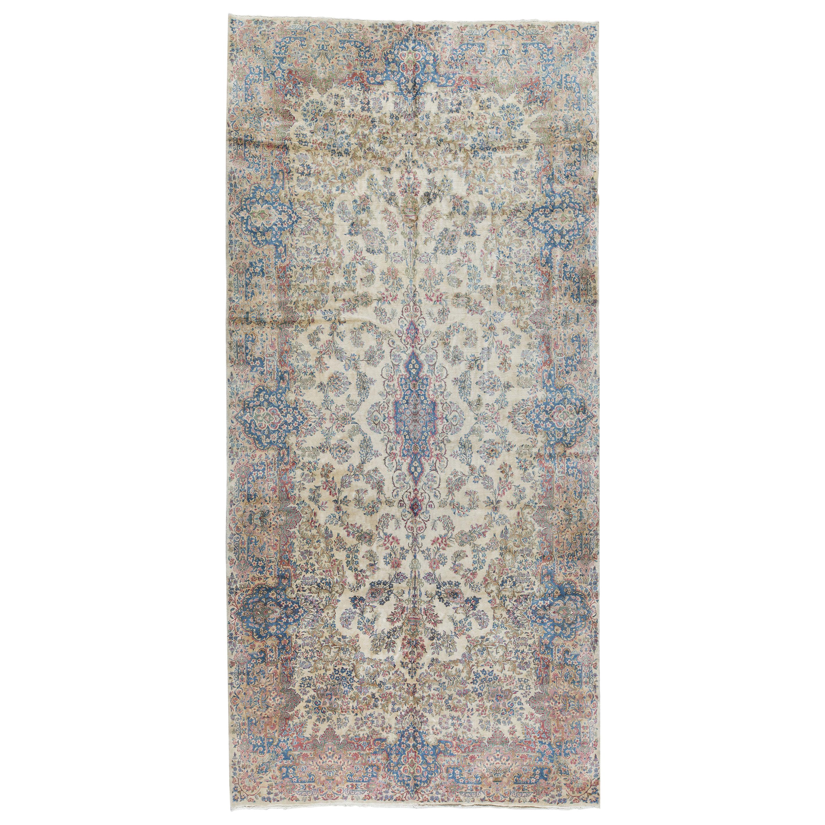 Tapis persan Kerman surdimensionné vintage, vers 1940 8'8 x 18'4