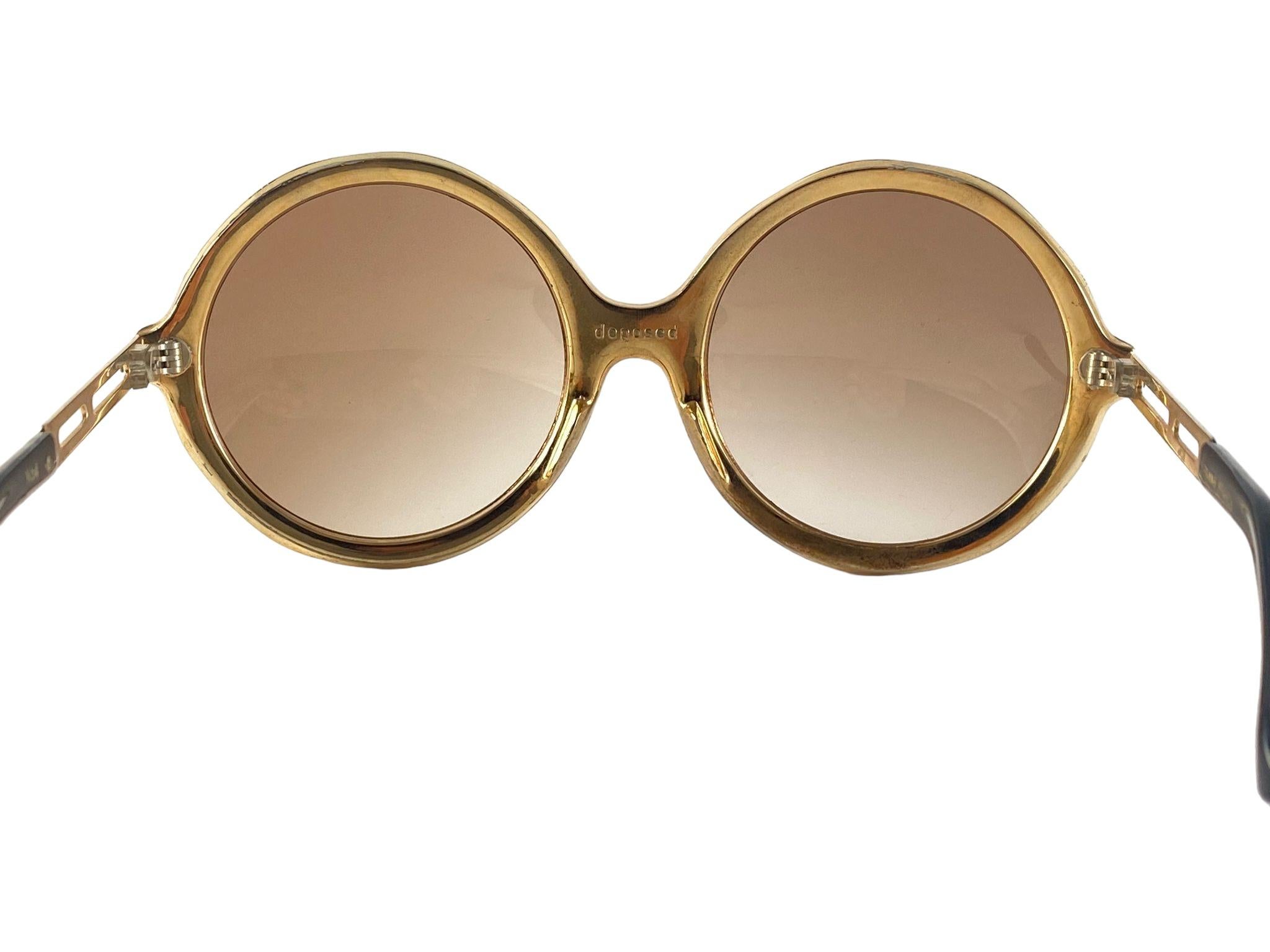 Lunettes de soleil vintage surdimensionnées en bambou doré 1970's Made in France Unisexe en vente
