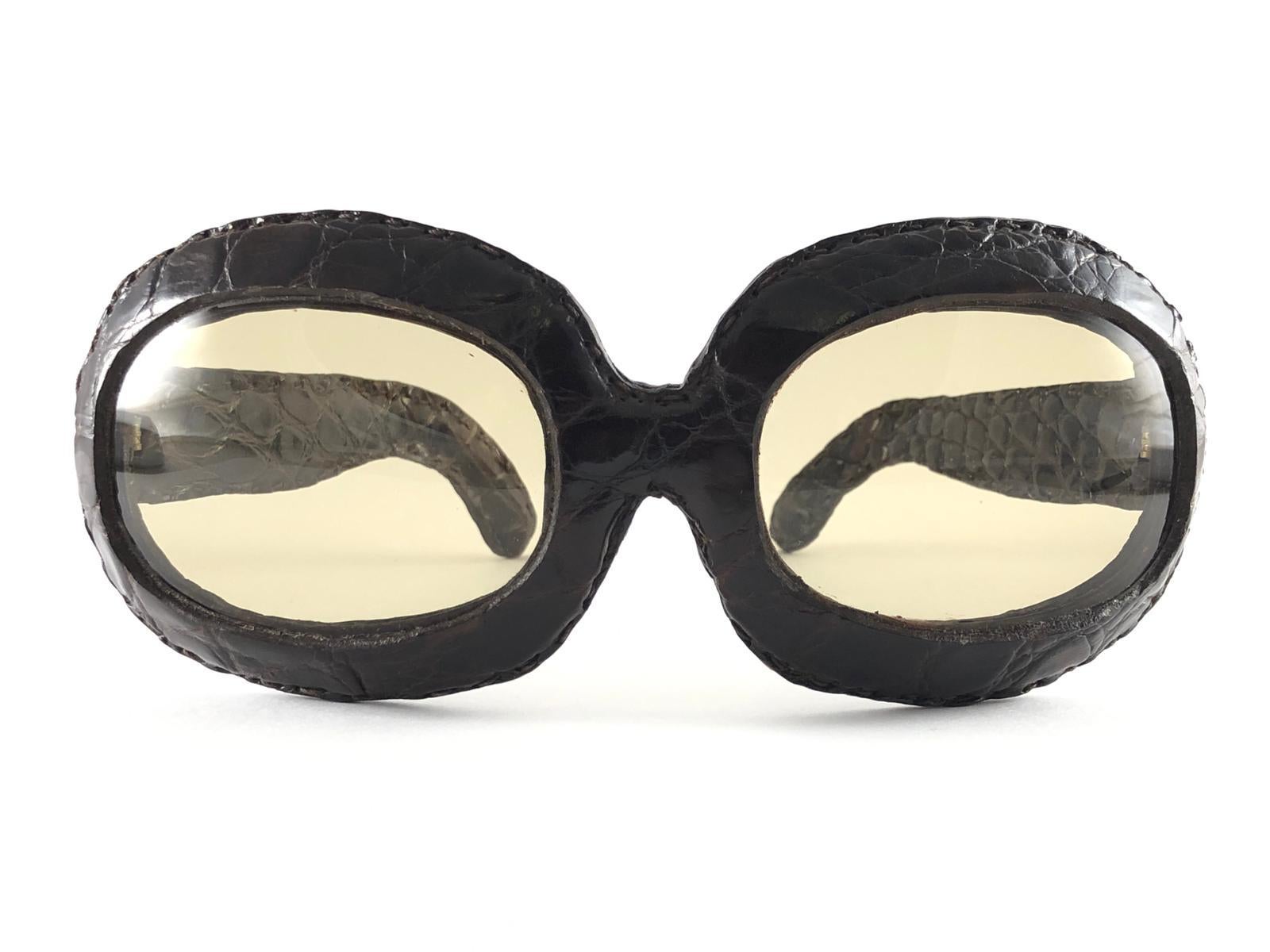 Vintage Oversized Crocodile Lined Mid Century Sunglasses 1960's For Sale 5
