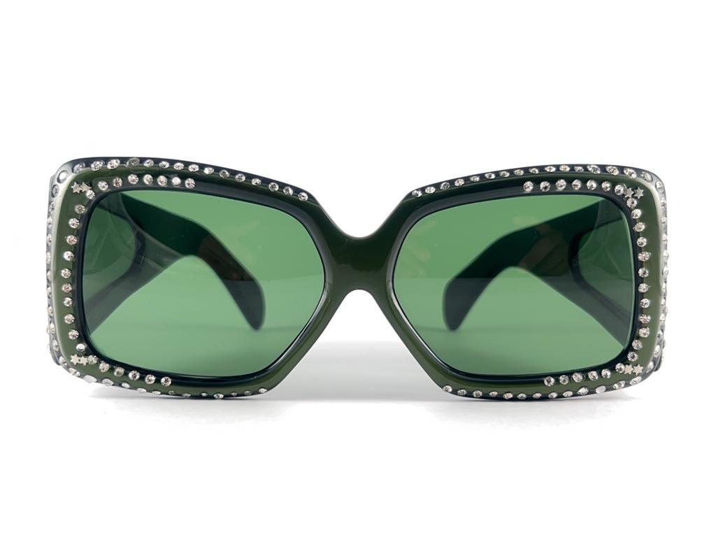 Gray Vintage Oversized Dark Green Strass Mask Sunglasses 1980's  For Sale