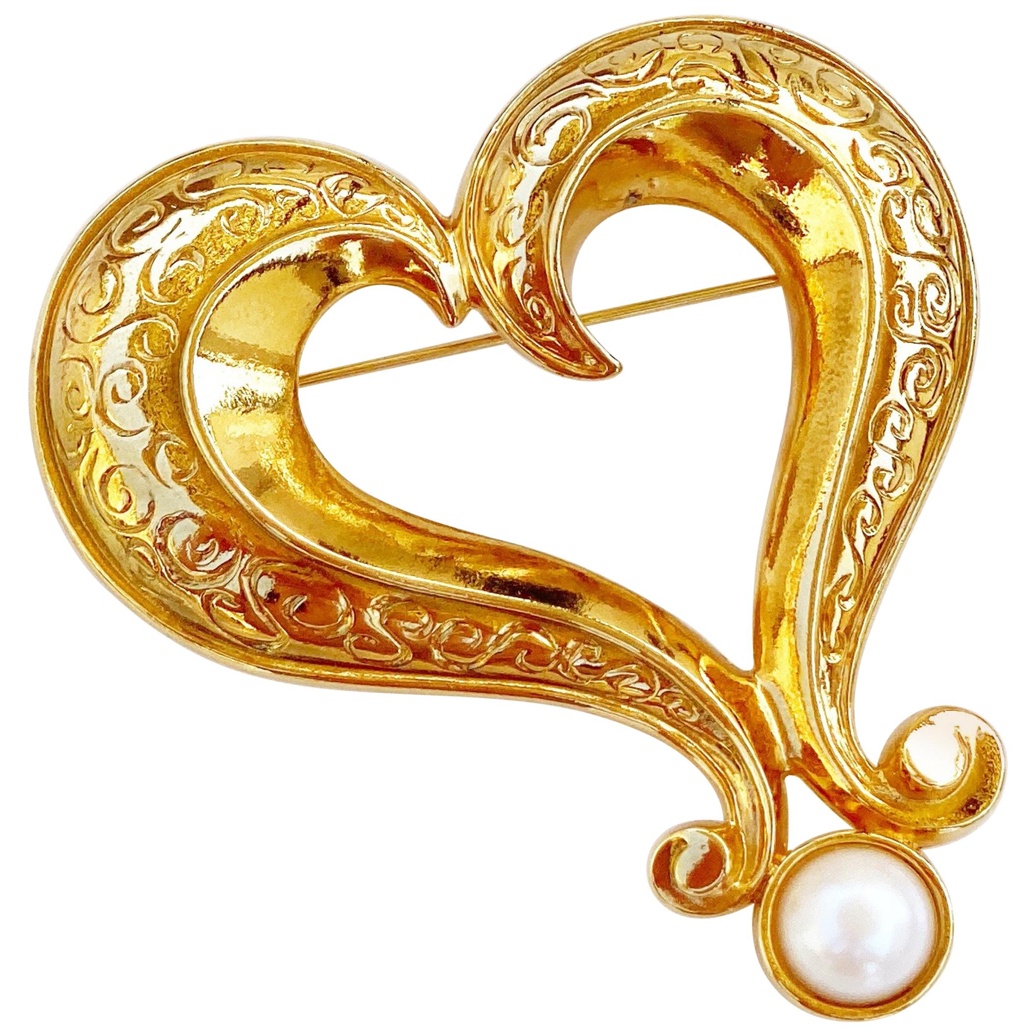 Fnirgexa Sweet Heart Brooch - Silver Crystal Rhinestone Decorative Pin For Sweaters, Hats, Bags - View #3