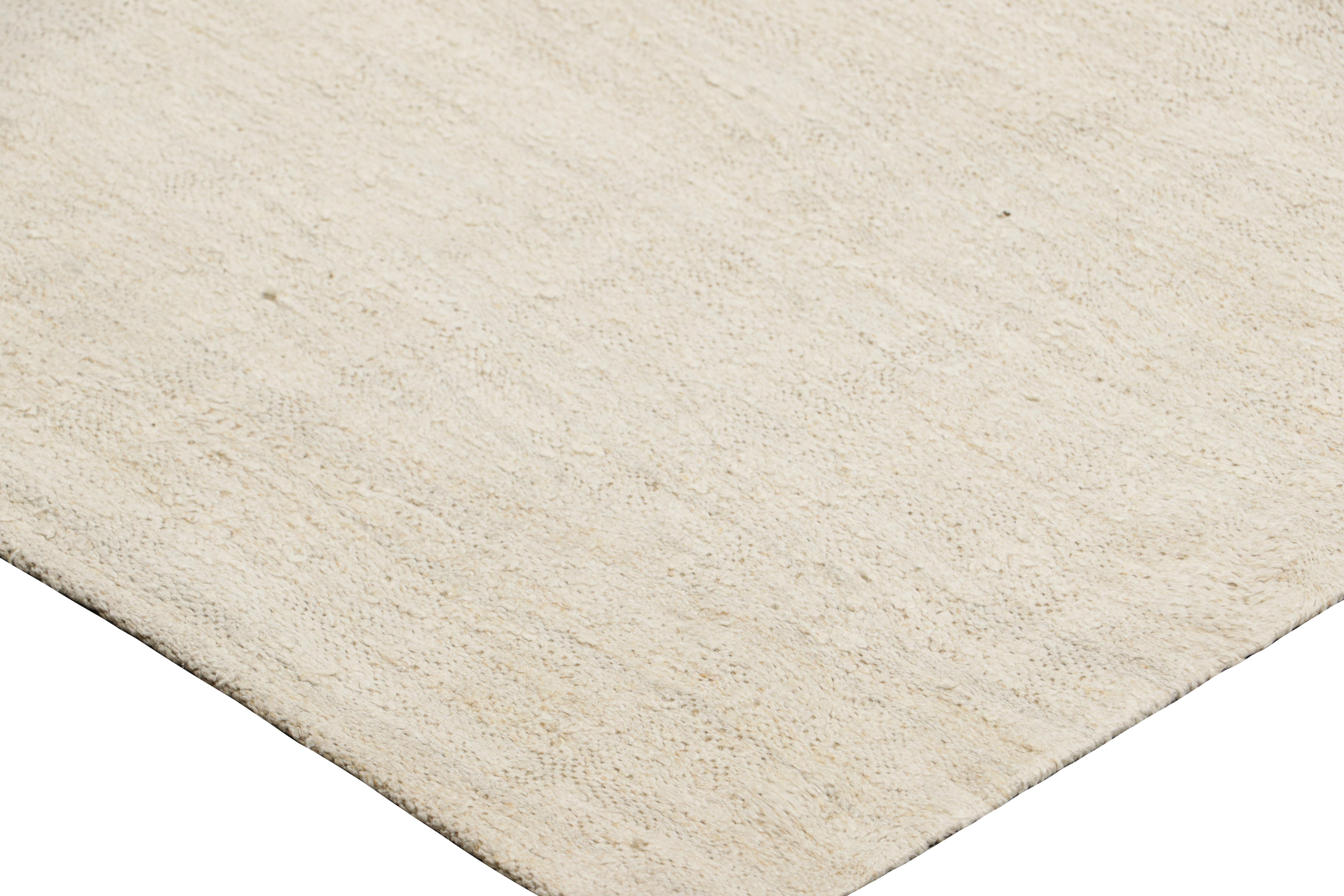 Mid-20th Century Vintage Oversized Kilim in White and Beige Tones For Sale
