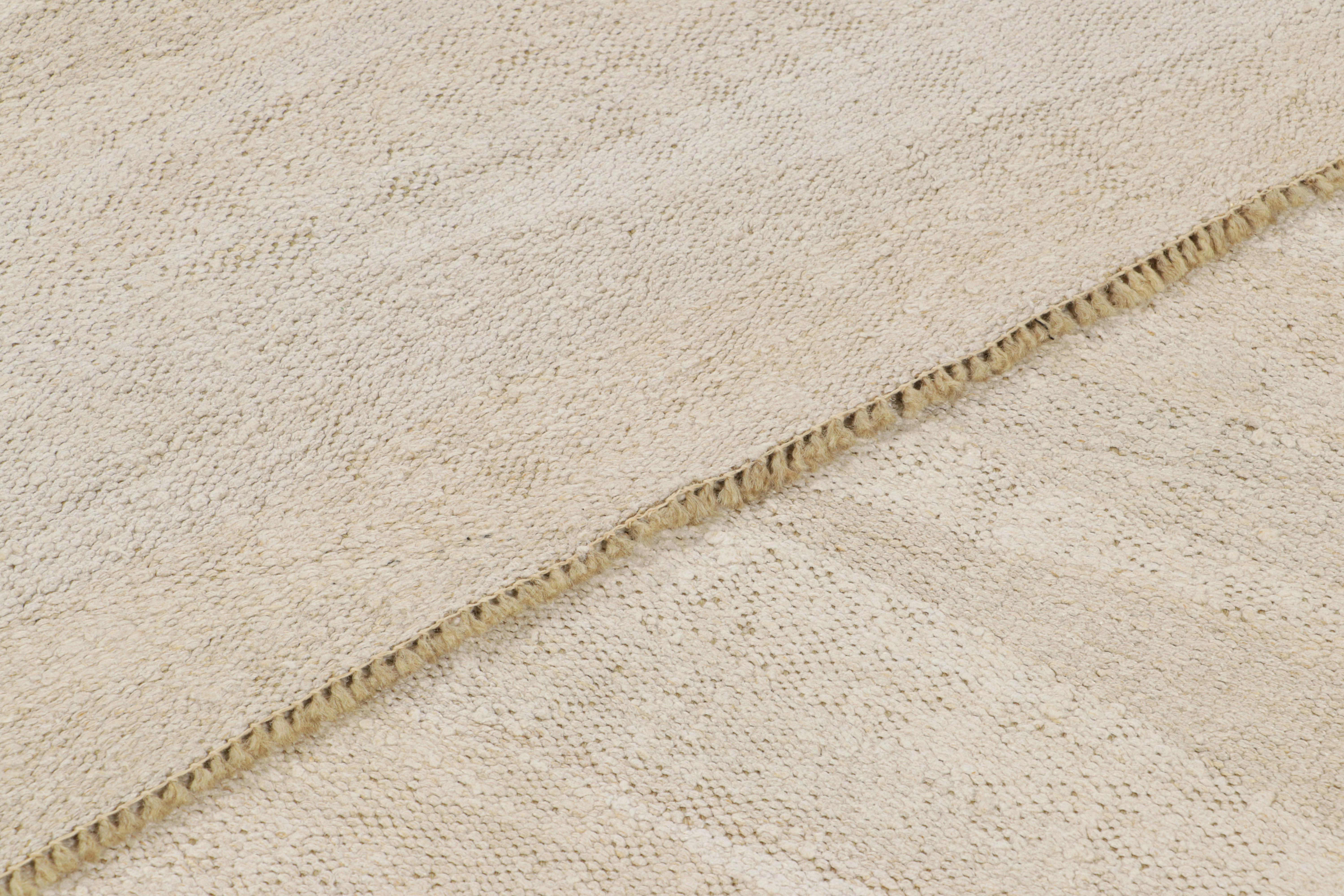 Laine Kilim vintage surdimensionné dans les tons blanc et beige de Rug & Kilim en vente