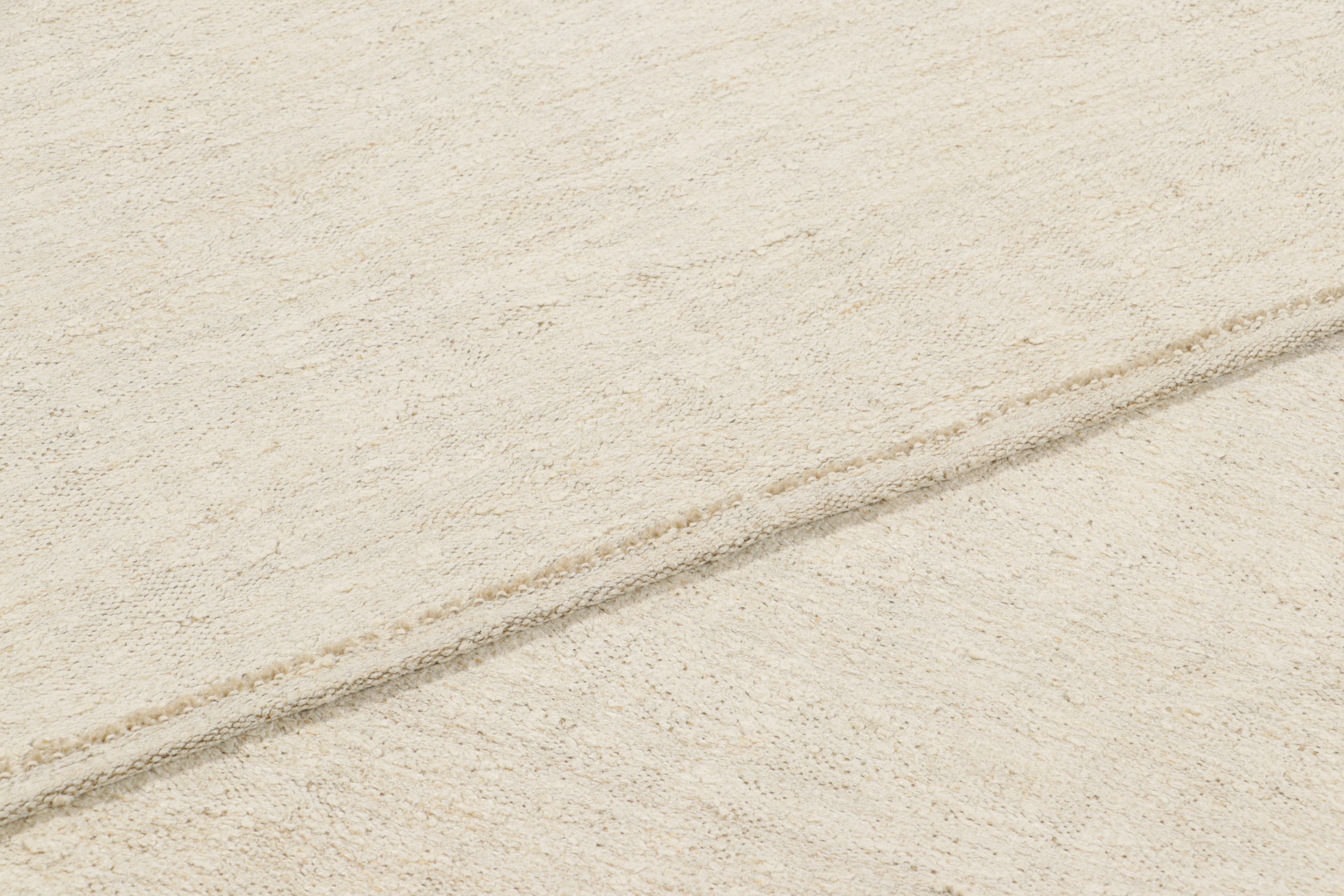 Cotton Vintage Oversized Kilim in White and Beige Tones For Sale