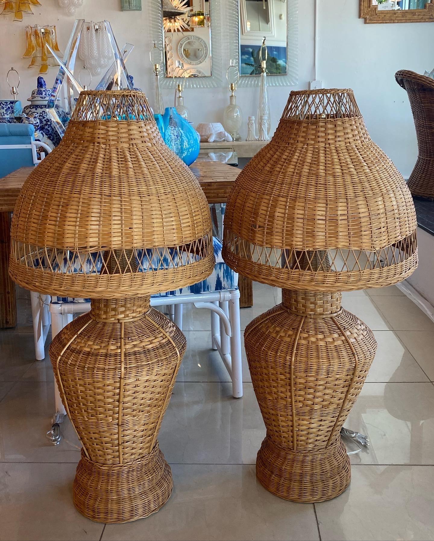 Vintage Oversized Pair of Wicker Pagoda Table Lamps & Shades Newly Wired 5