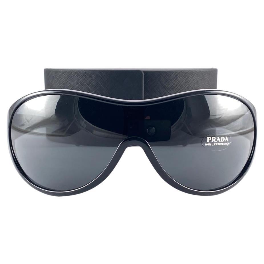 Vintage Oversized PRADA Black SPR 19H Sunglasses 2000'S  For Sale