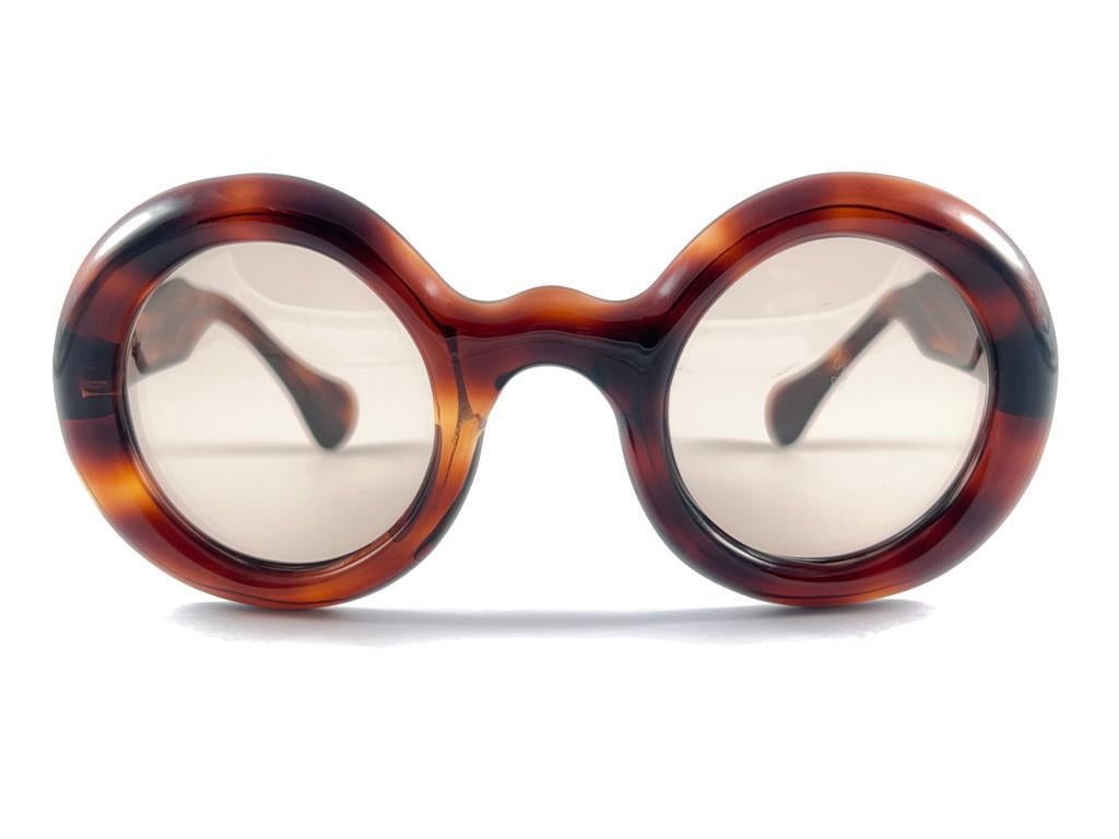 Übergroße robuste Schildpatt-Sonnenbrille 1960er Jahre Hergestellt in Frankreich im Angebot 5