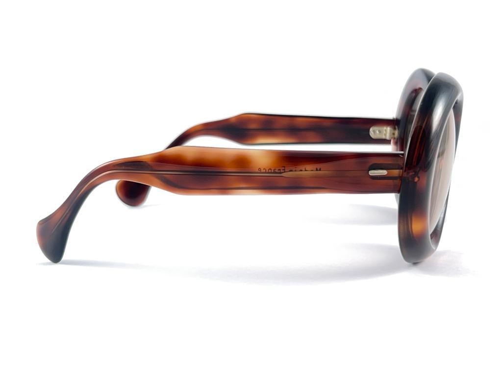 Übergroße robuste Schildpatt-Sonnenbrille 1960er Jahre Hergestellt in Frankreich im Angebot 2