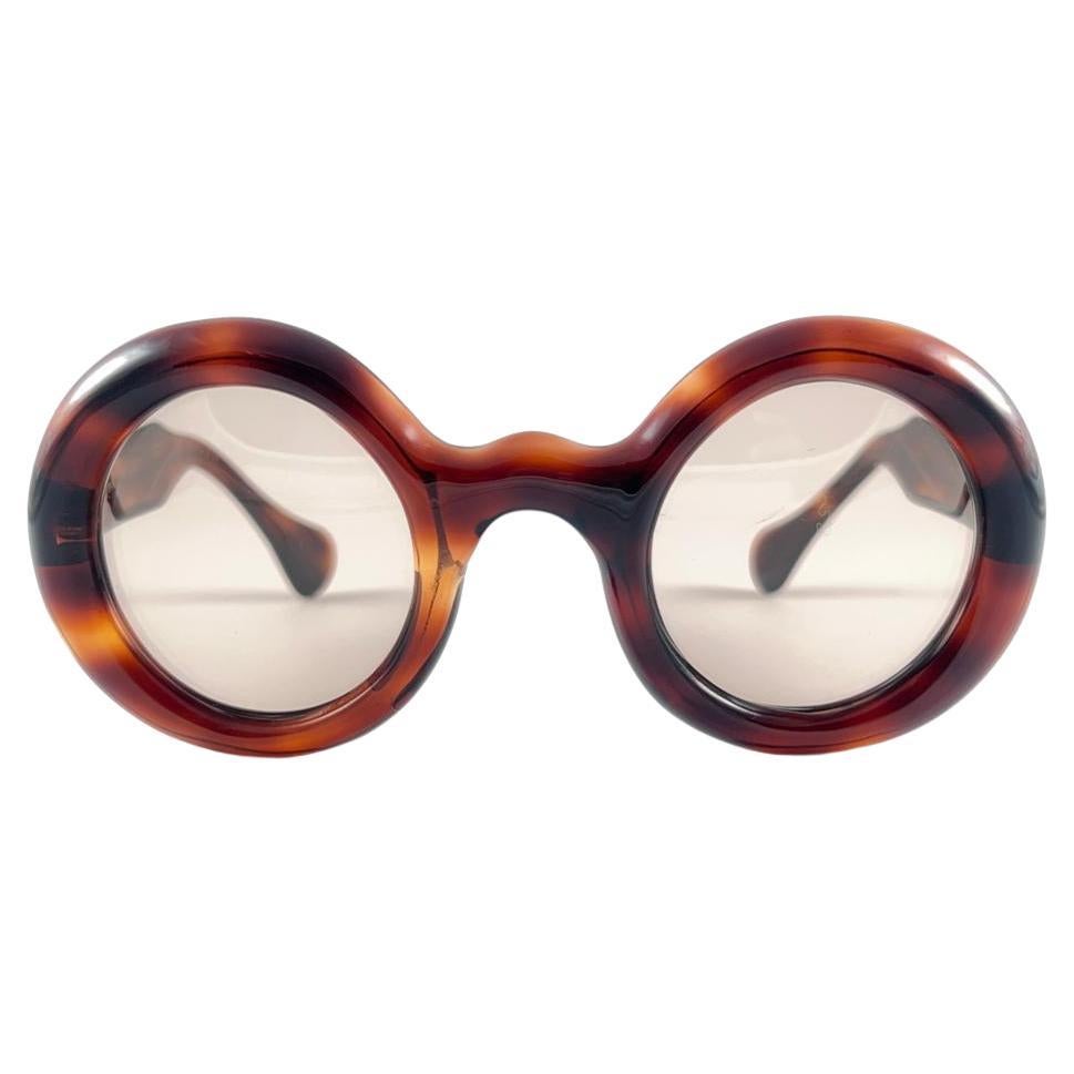 Übergroße robuste Schildpatt-Sonnenbrille 1960er Jahre Hergestellt in Frankreich im Angebot