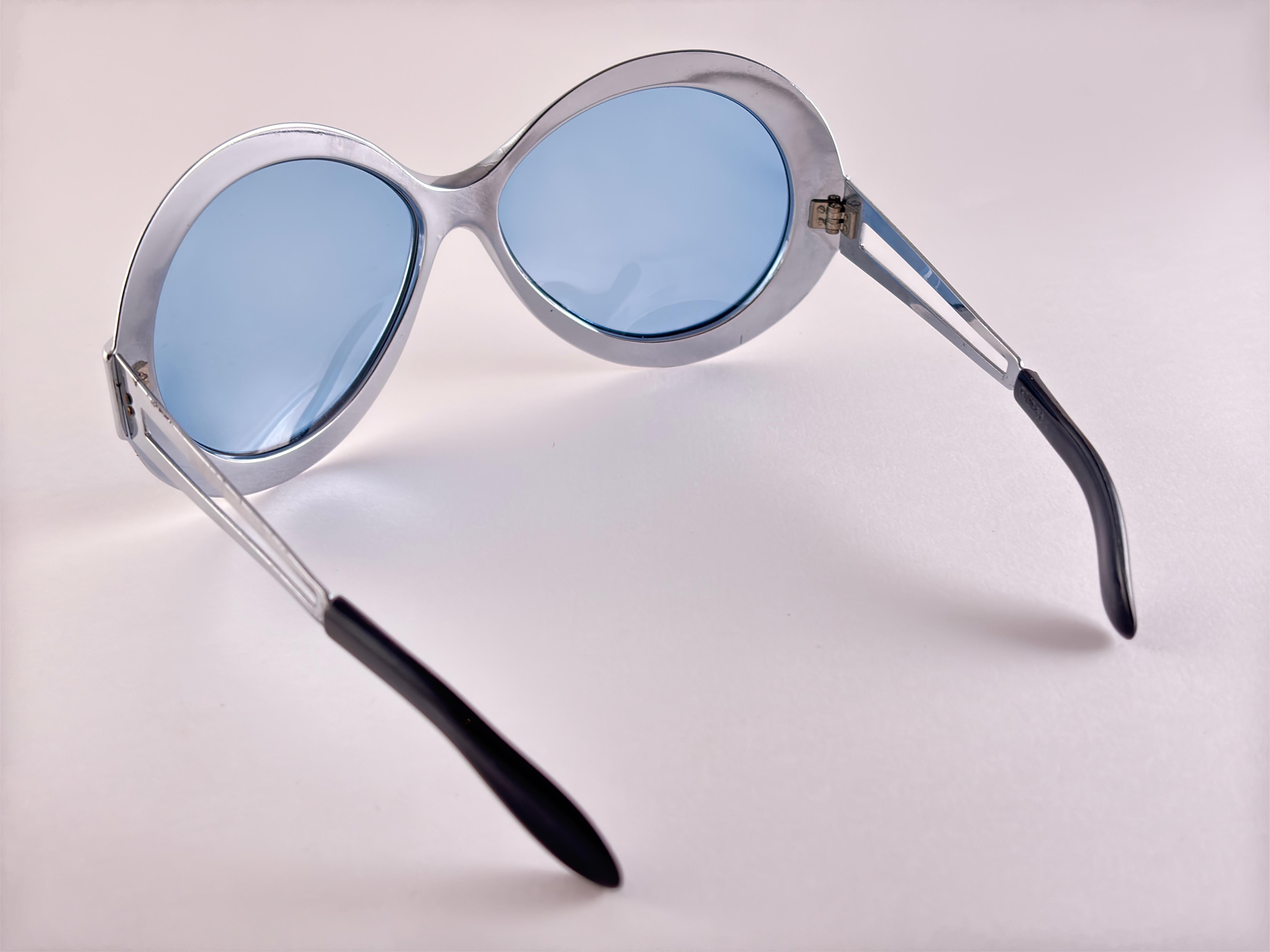 Gafas de sol vintage metalizadas plateadas sobredimensionadas Años 70 Fabricadas en Francia en Excelente estado para la venta en Baleares, Baleares