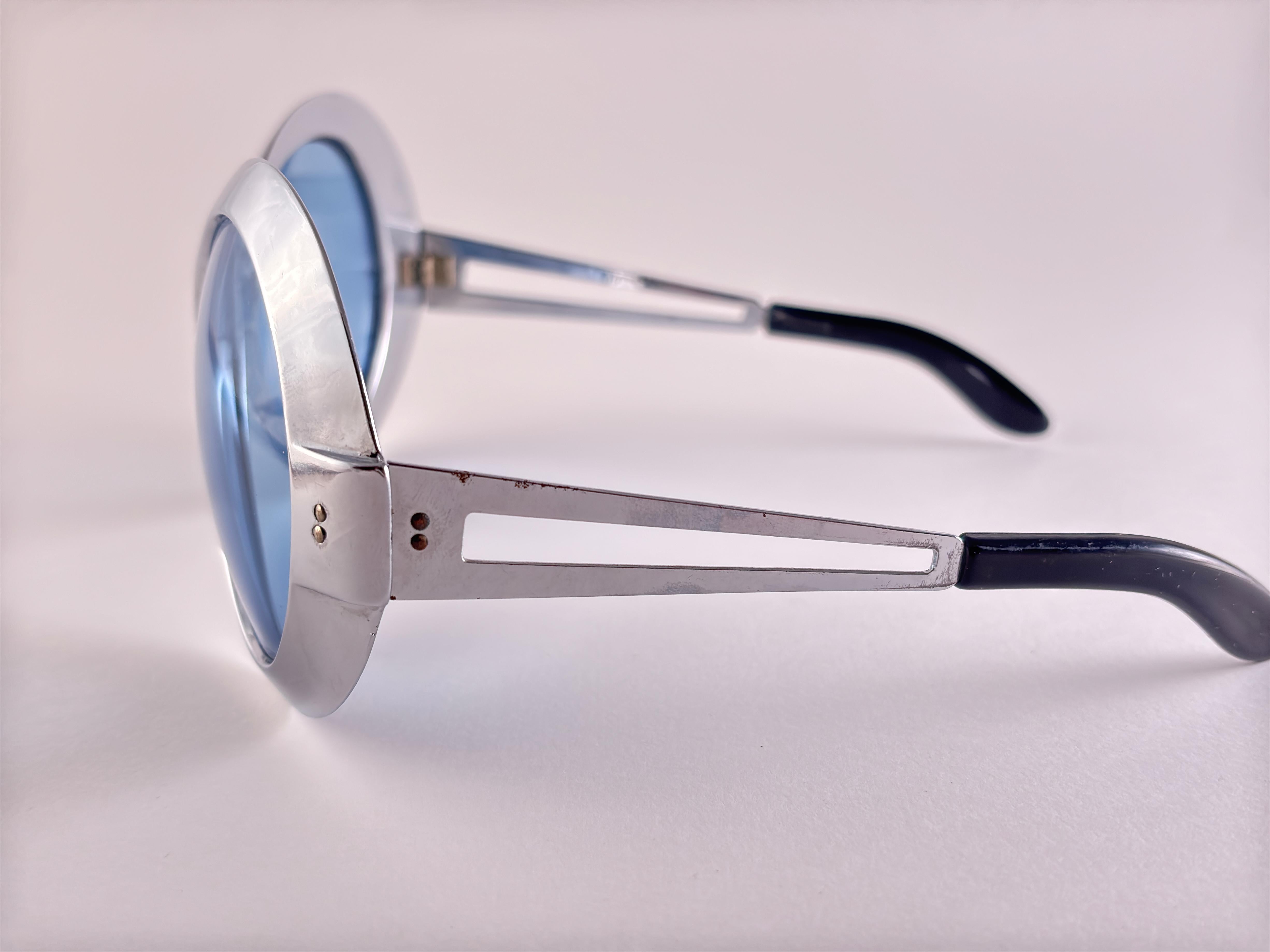 De las mujeres Gafas de sol vintage metalizadas plateadas sobredimensionadas Años 70 Fabricadas en Francia en venta