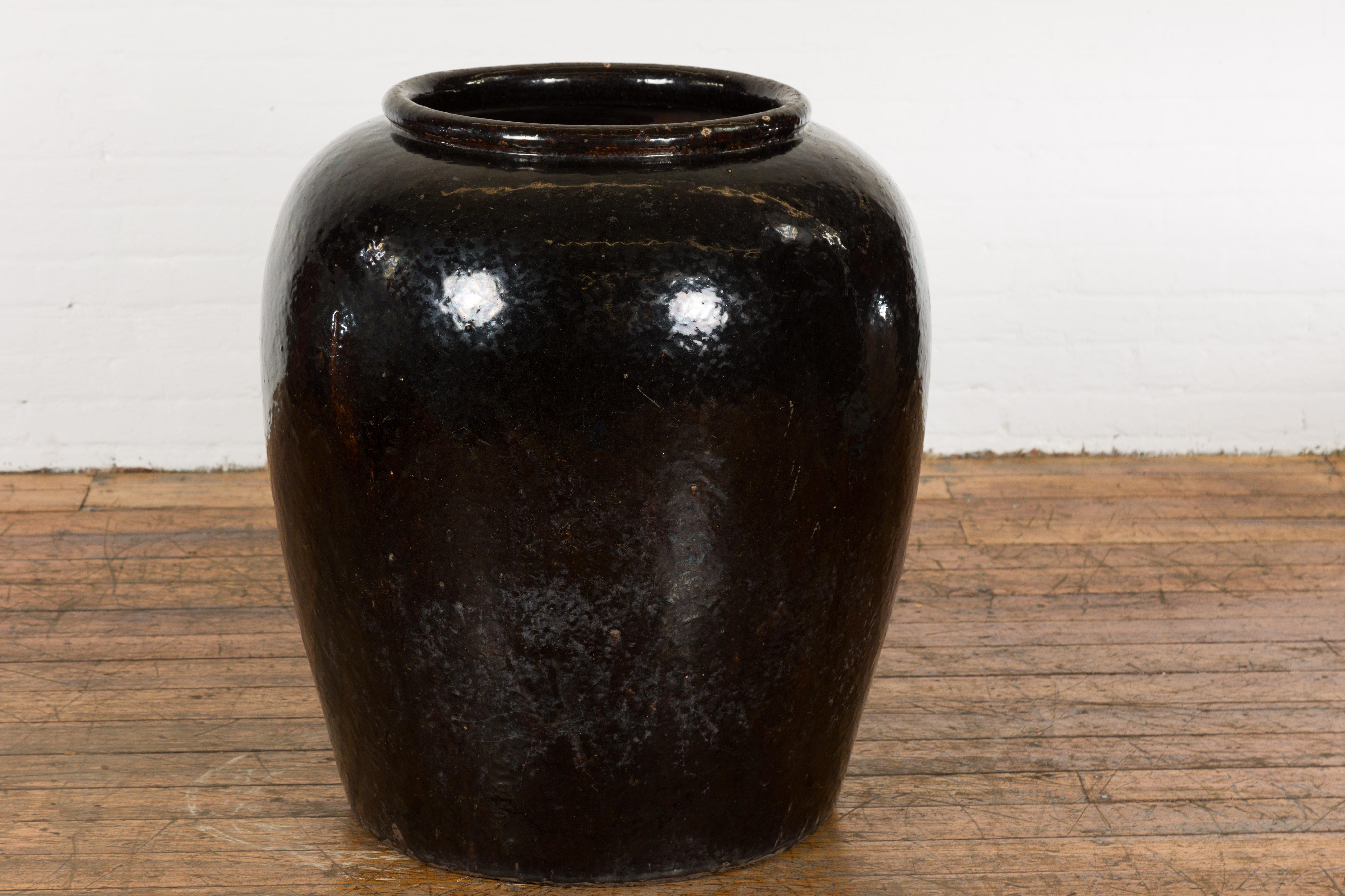Vintage Oversized Thai Black Glazed Ceramic Planter with Brown Accents For Sale 6